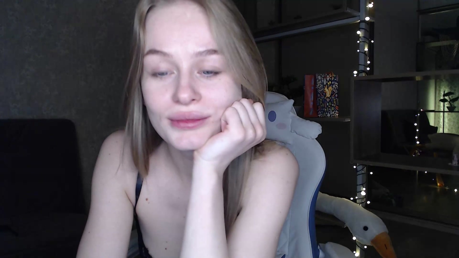 Gallery image thumbnail from Blondino4ka07's myfreecams stream on, 01/18/2025, 18:02 image 13 of 20
