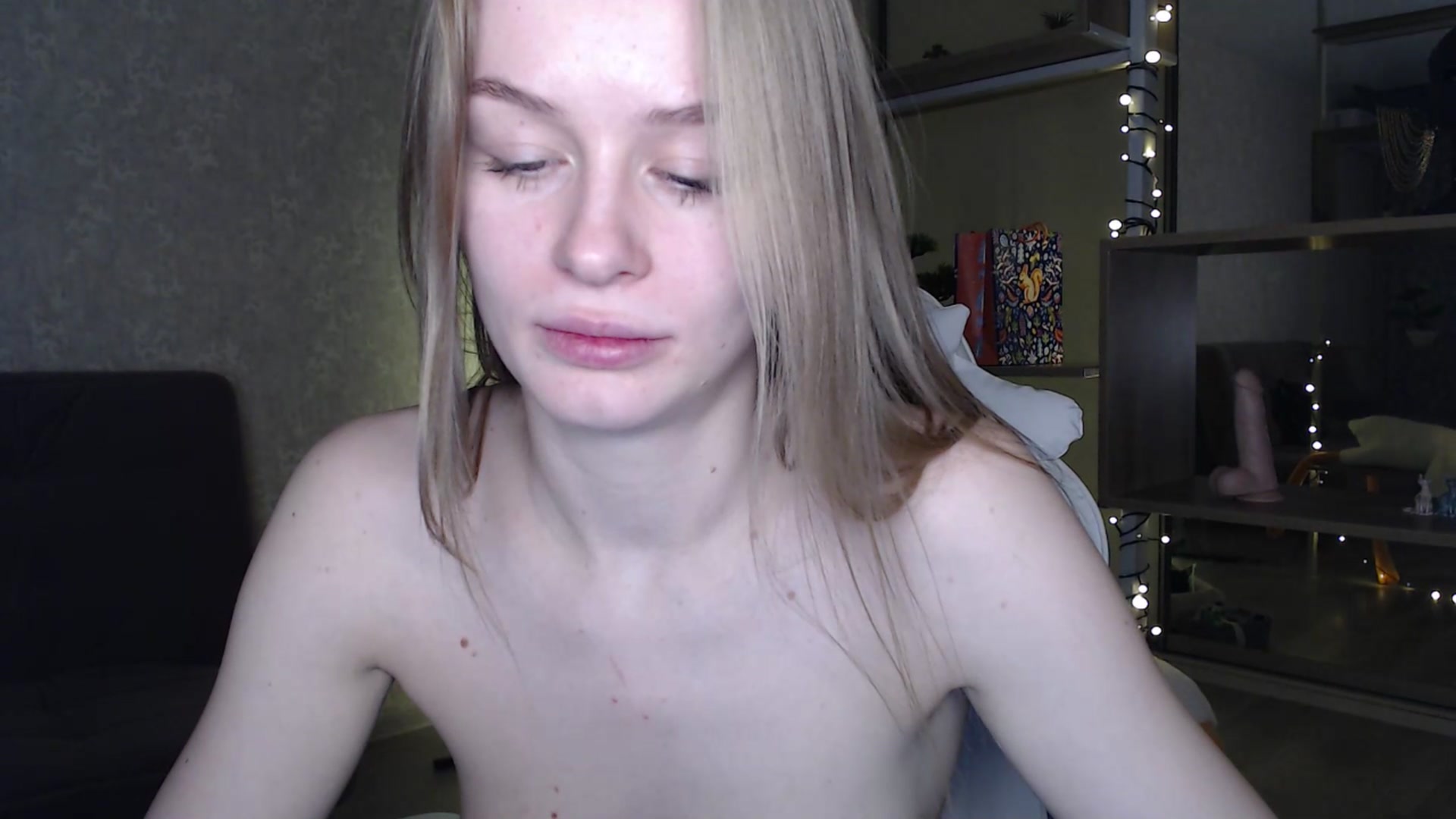 Gallery image thumbnail from Blondino4ka07's myfreecams stream on, 01/18/2025, 19:03 image 17 of 20