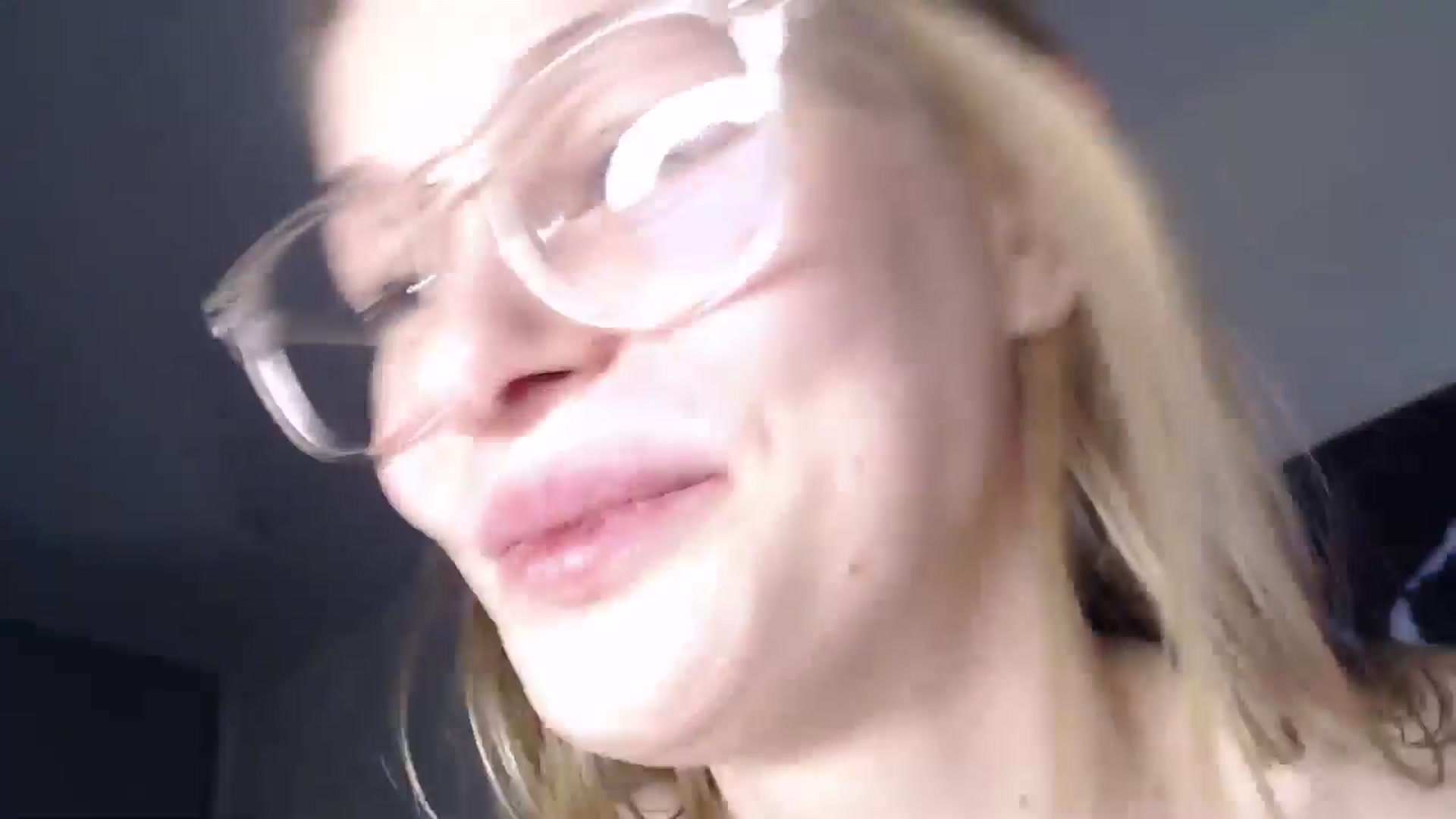 Gallery image thumbnail from Blondino4ka07's myfreecams stream on, 01/20/2025, 19:12 image 17 of 20
