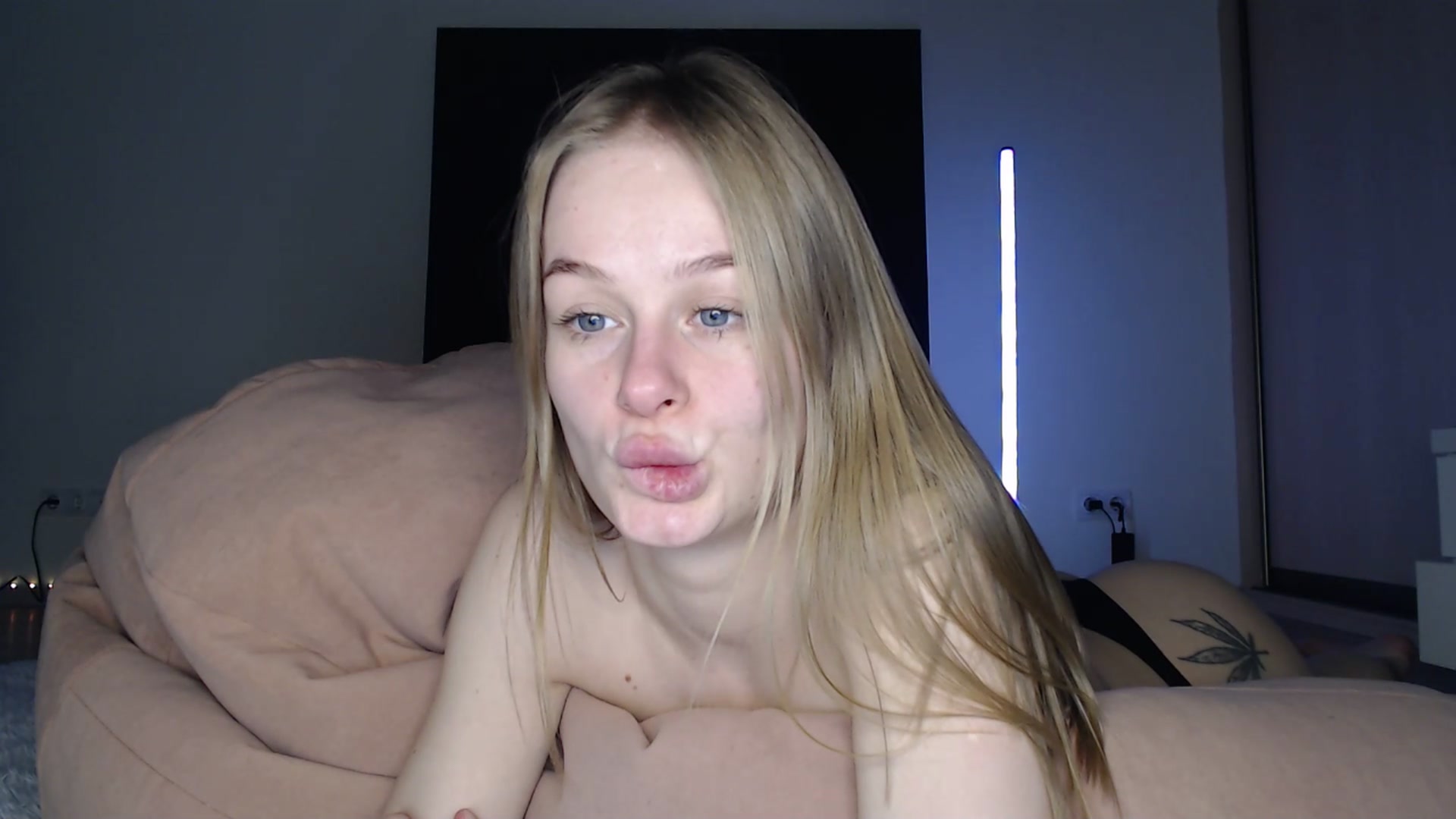 Gallery image thumbnail from Blondino4ka07's myfreecams stream on, 01/21/2025, 18:03 image 8 of 20