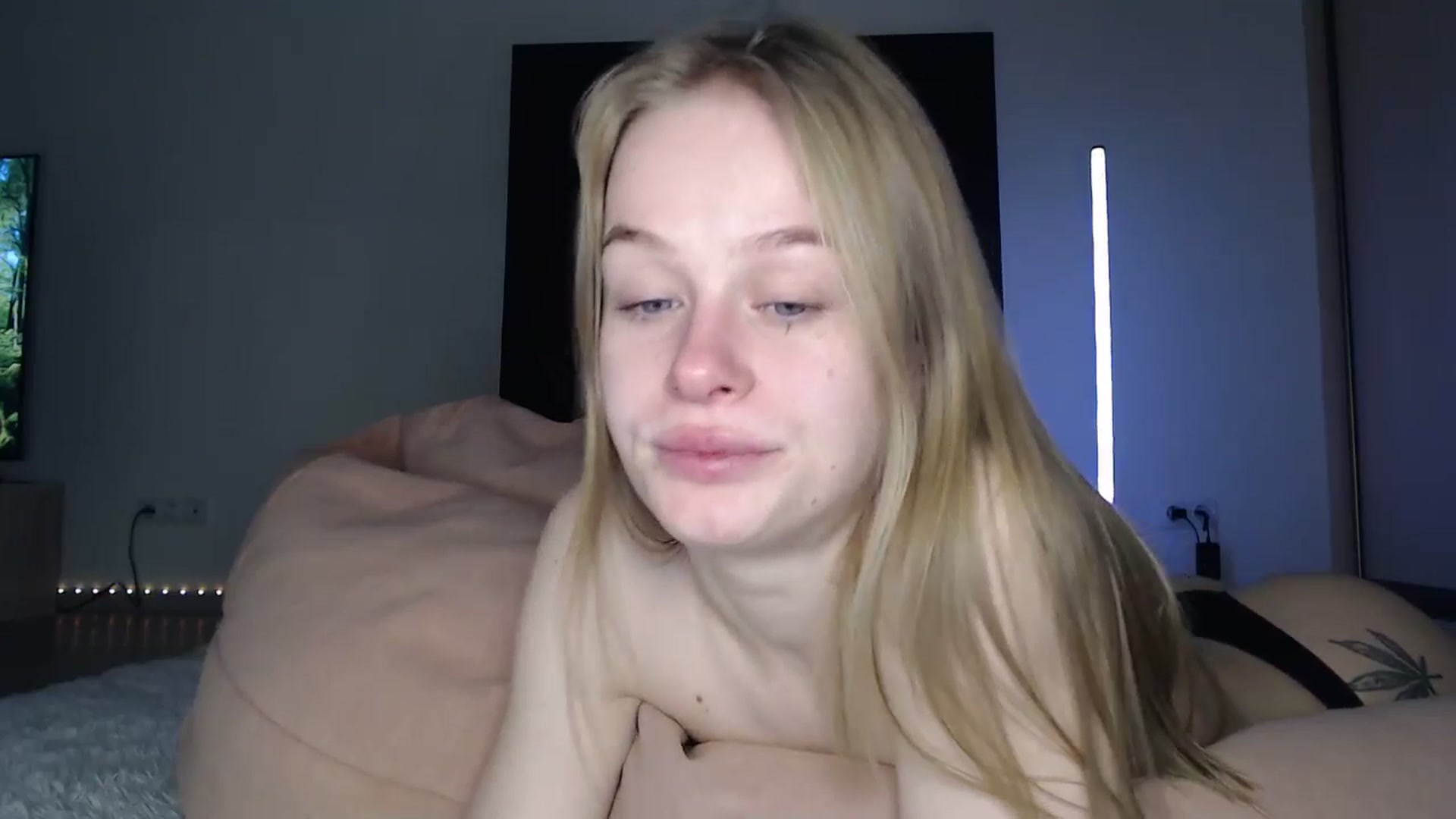 Gallery image thumbnail from Blondino4ka07's myfreecams stream on, 01/21/2025, 18:40 image 17 of 20