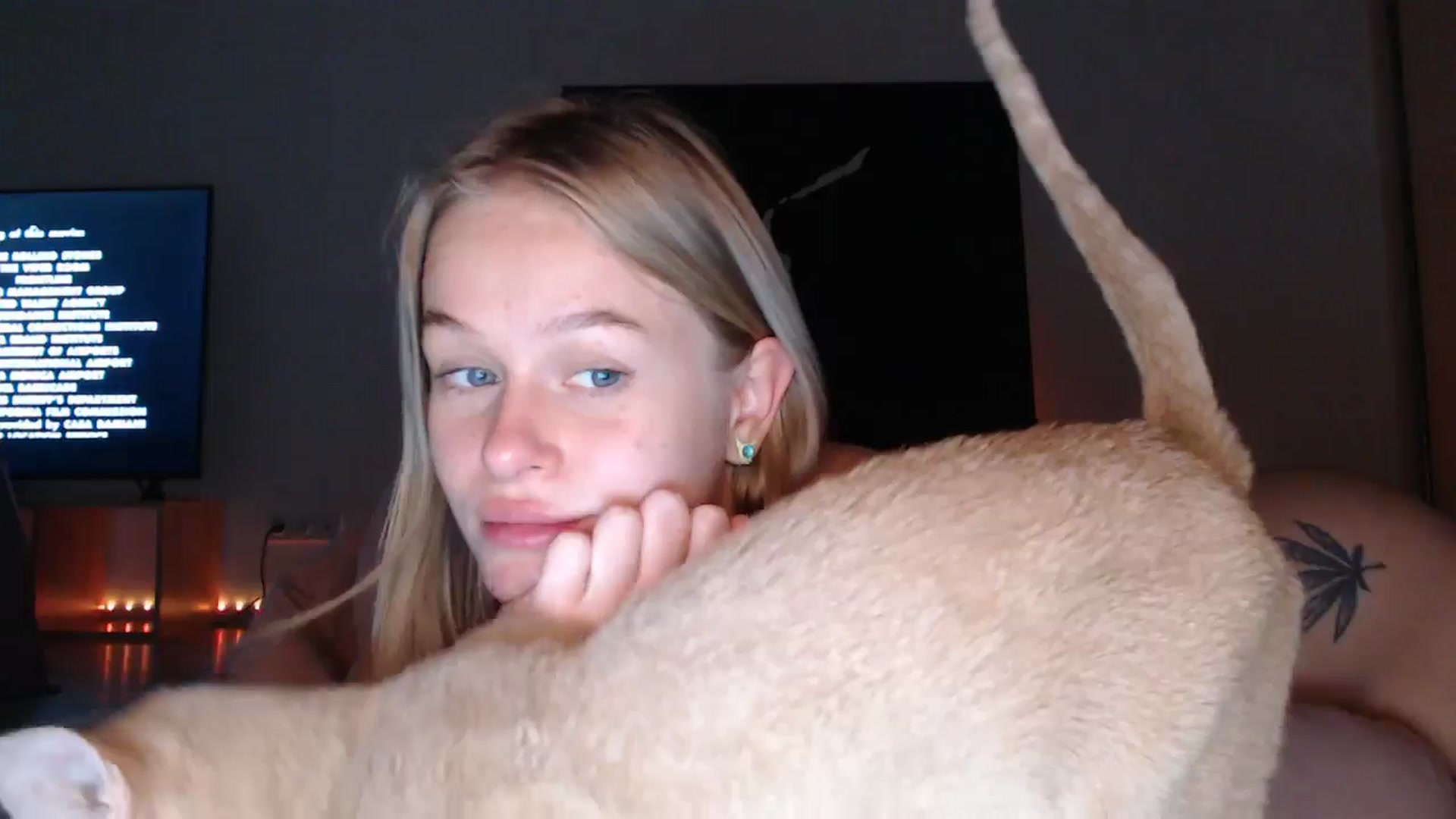 Gallery image thumbnail from Blondino4ka07's myfreecams stream on, 02/23/2025, 18:04 image 10 of 20