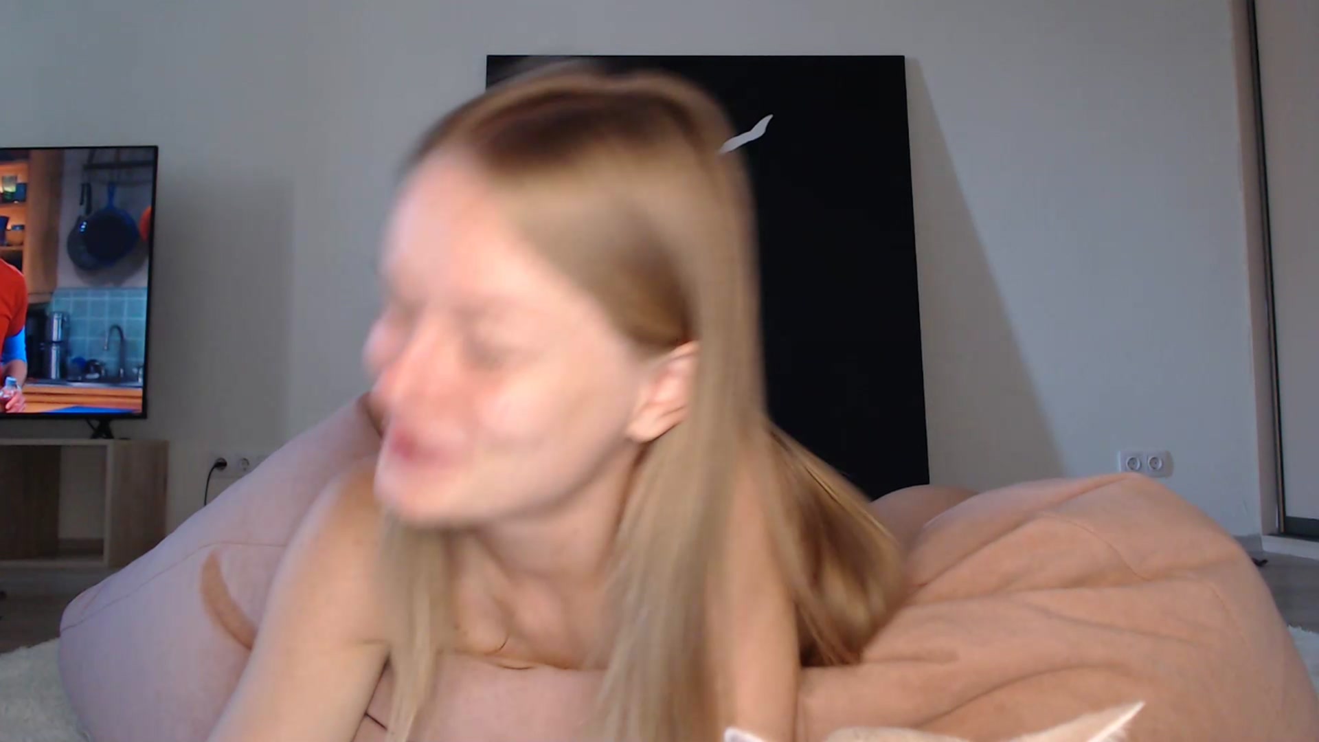 Gallery image thumbnail from Blondino4ka07's myfreecams stream on, 02/24/2025, 05:53 image 1 of 20