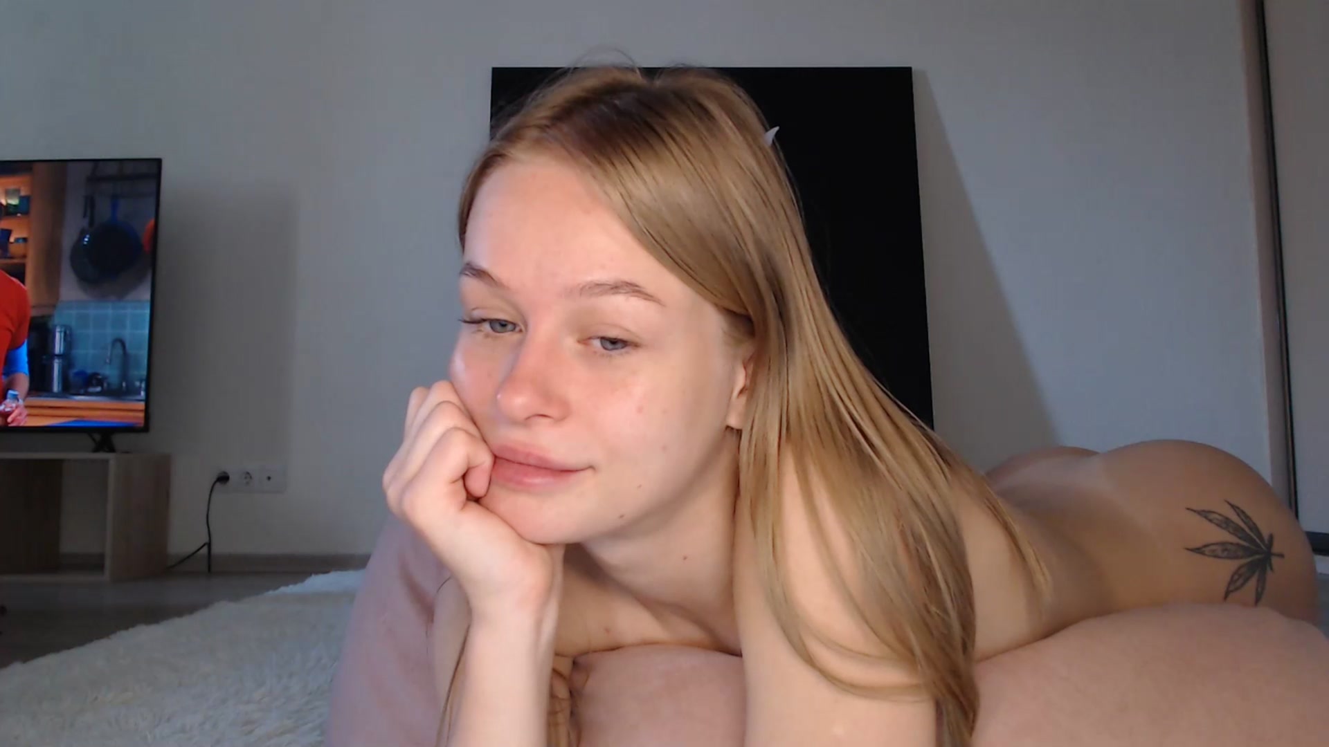 Gallery image thumbnail from Blondino4ka07's myfreecams stream on, 02/24/2025, 05:53 image 16 of 20
