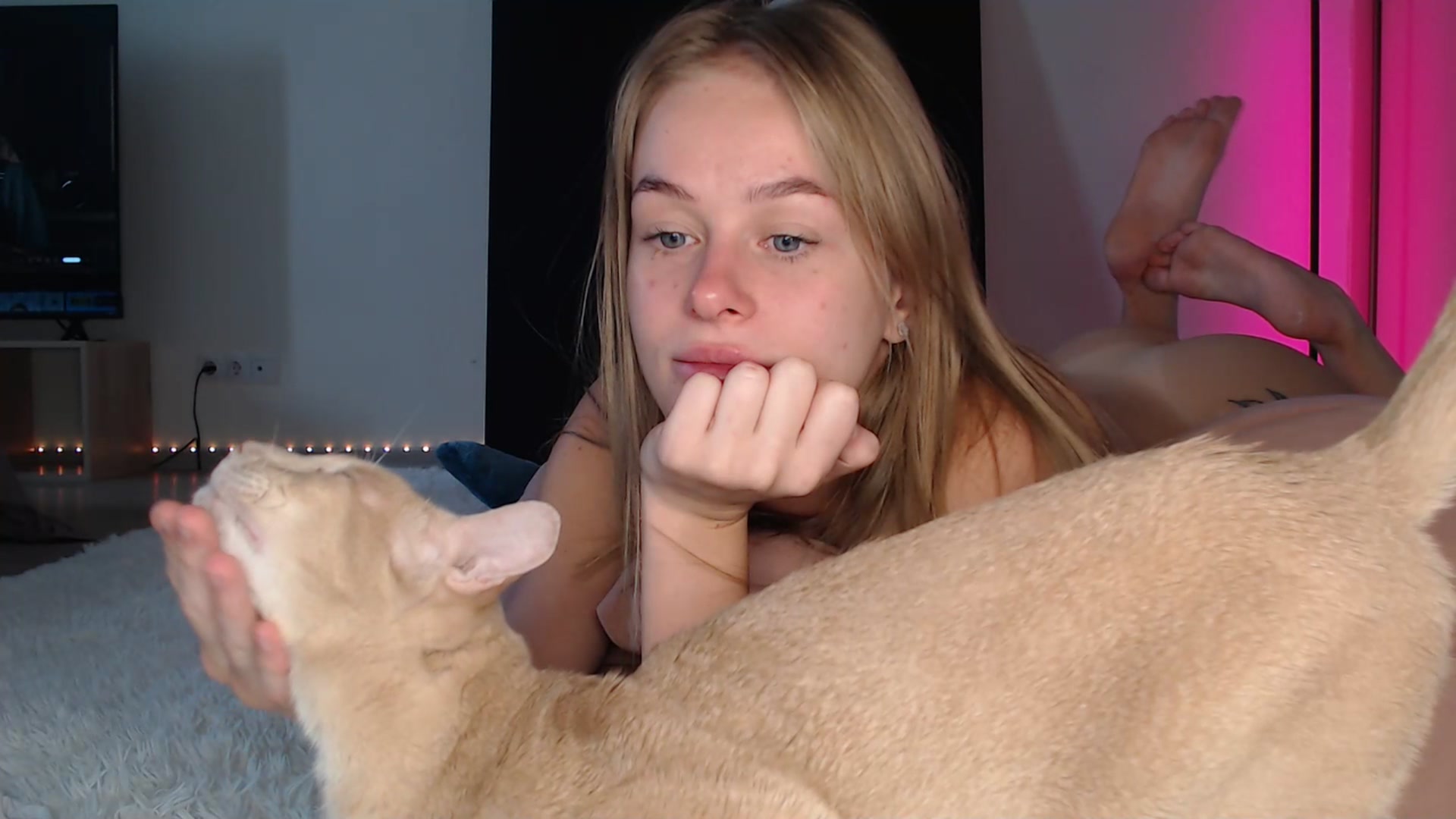 Gallery image thumbnail from Blondino4ka07's myfreecams stream on, 02/27/2025, 07:17 image 2 of 20