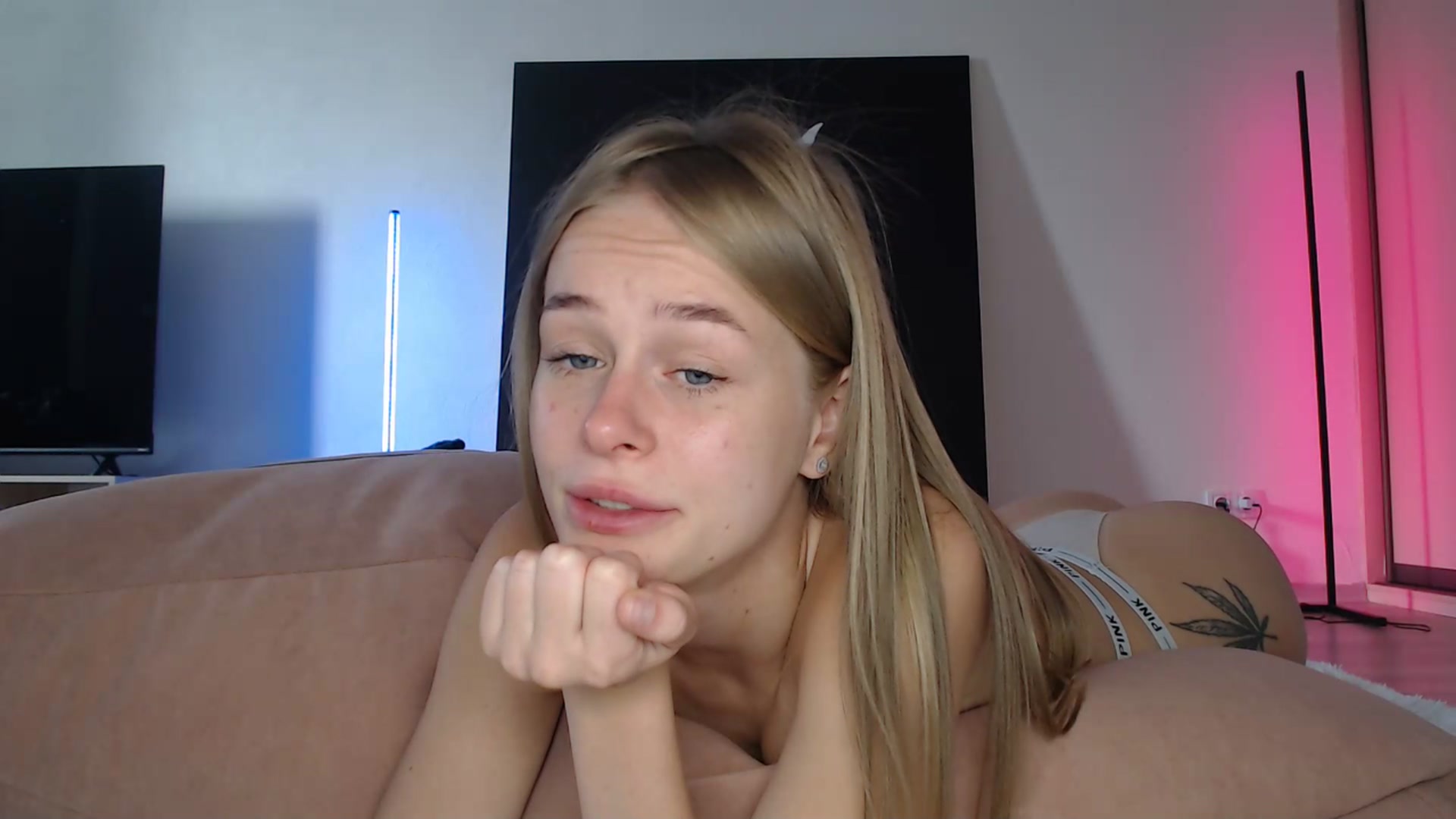 Gallery image thumbnail from Blondino4ka07's myfreecams stream on, 02/28/2025, 07:13 image 17 of 20