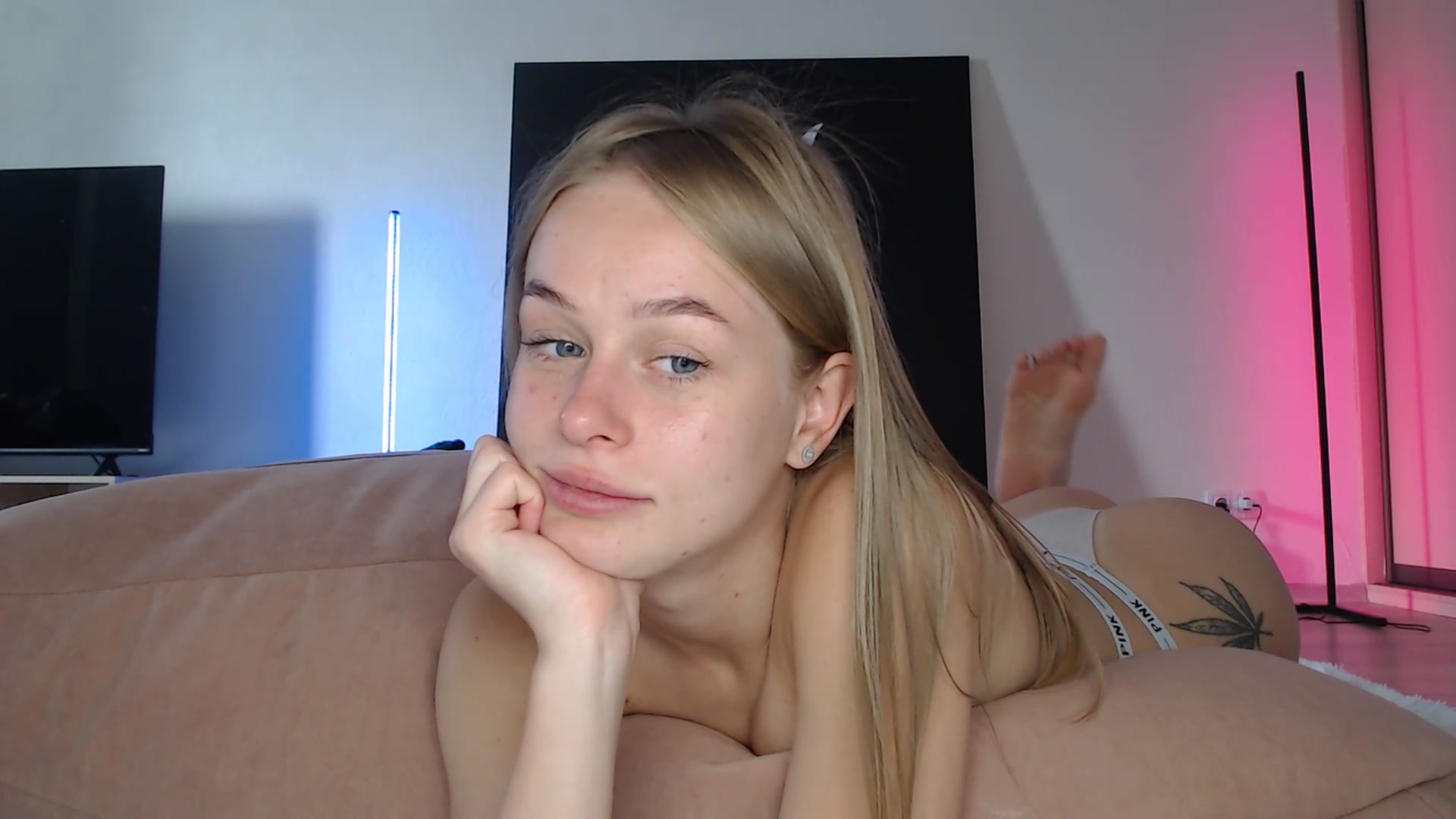 Gallery image thumbnail from Blondino4ka07's myfreecams stream on, 02/28/2025, 07:13 image 13 of 20