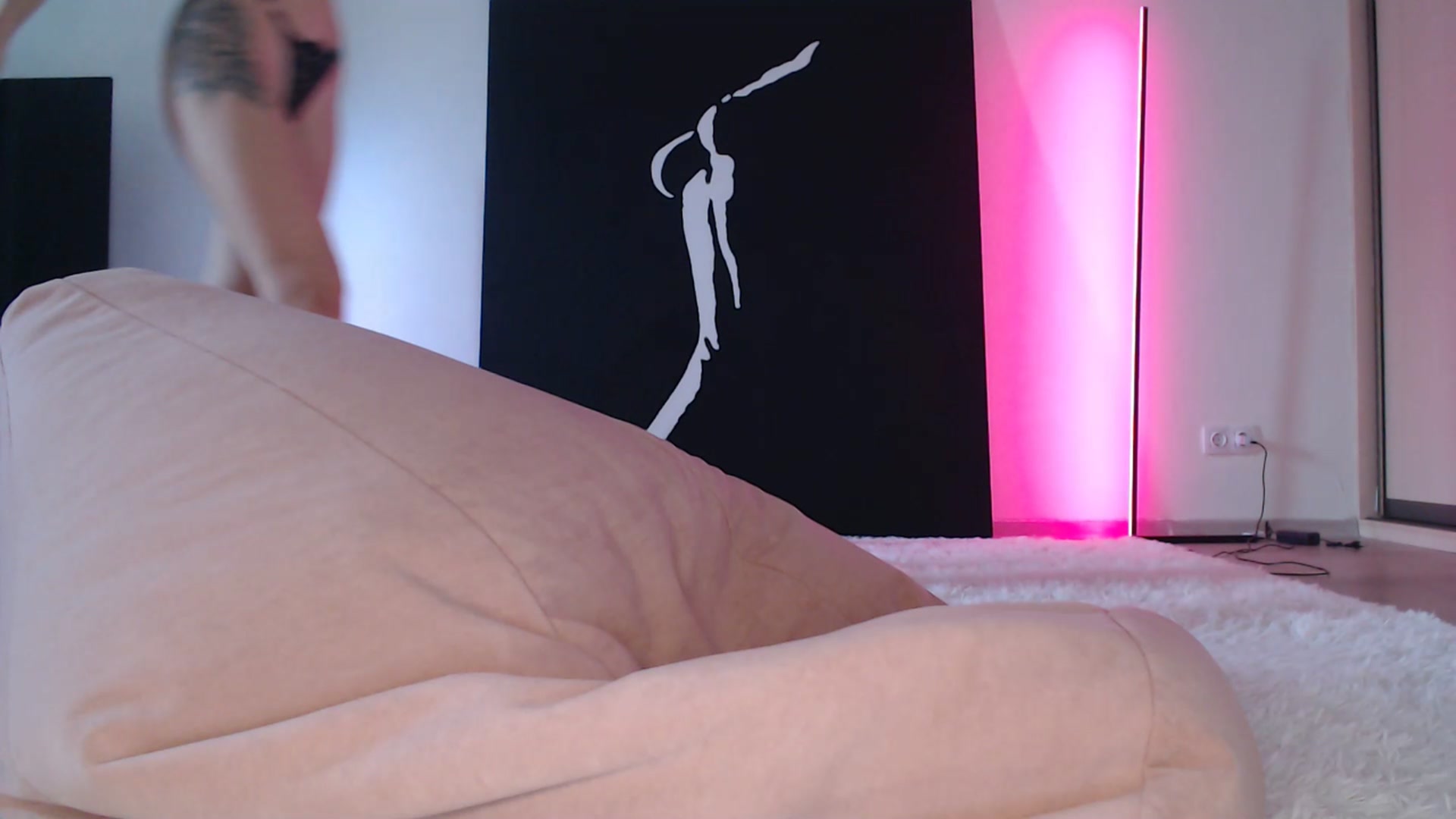 Gallery image thumbnail from Blondino4ka07's myfreecams stream on, 03/04/2025, 06:33 image 14 of 20