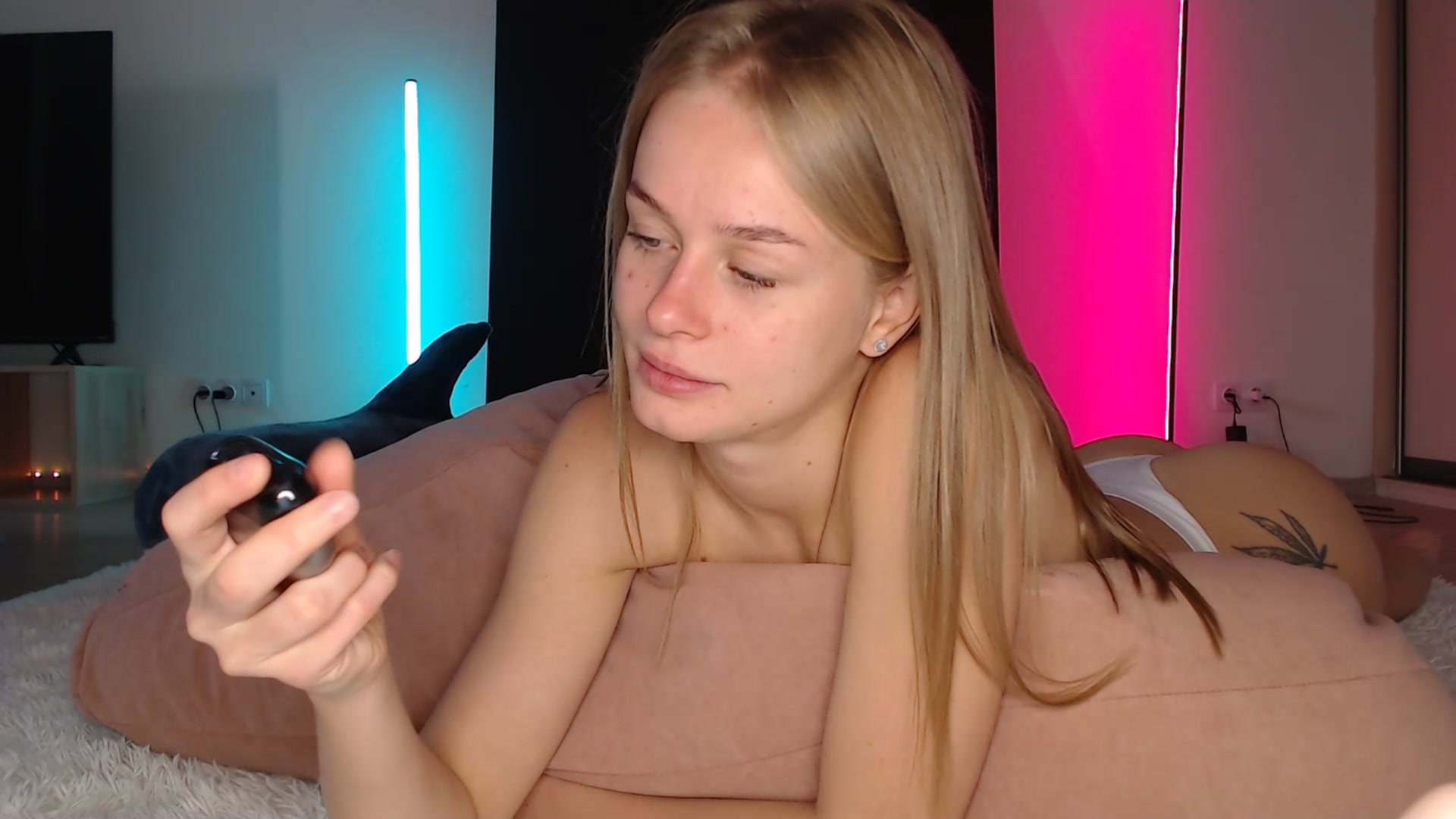Gallery image thumbnail from Blondino4ka07's myfreecams stream on, 03/05/2025, 06:42 image 2 of 20