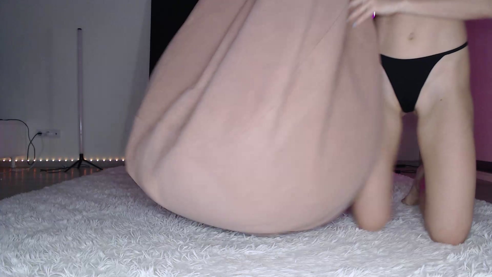 Gallery image thumbnail from Blondino4ka07's myfreecams stream on, 03/17/2025, 16:31 image 7 of 20