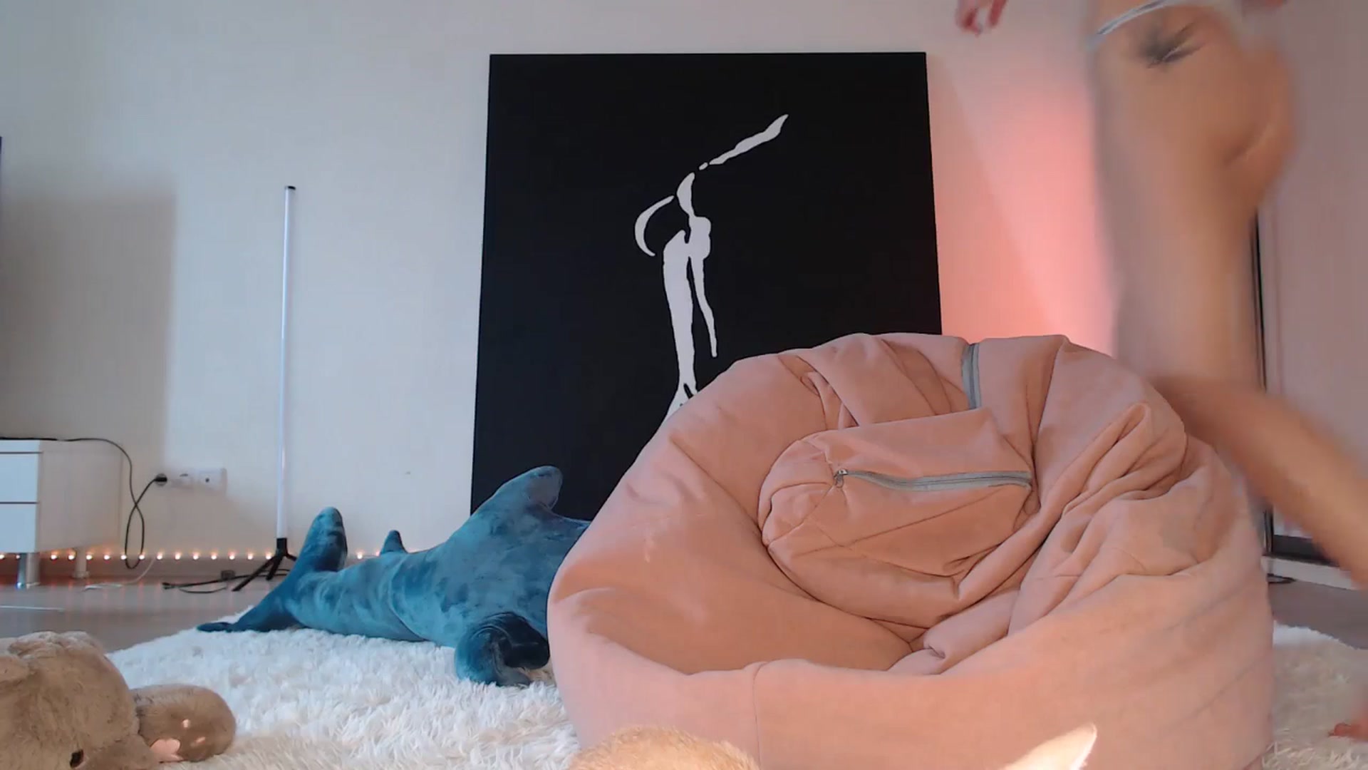 Gallery image thumbnail from Blondino4ka07's myfreecams stream on, 03/20/2025, 07:11 image 3 of 20