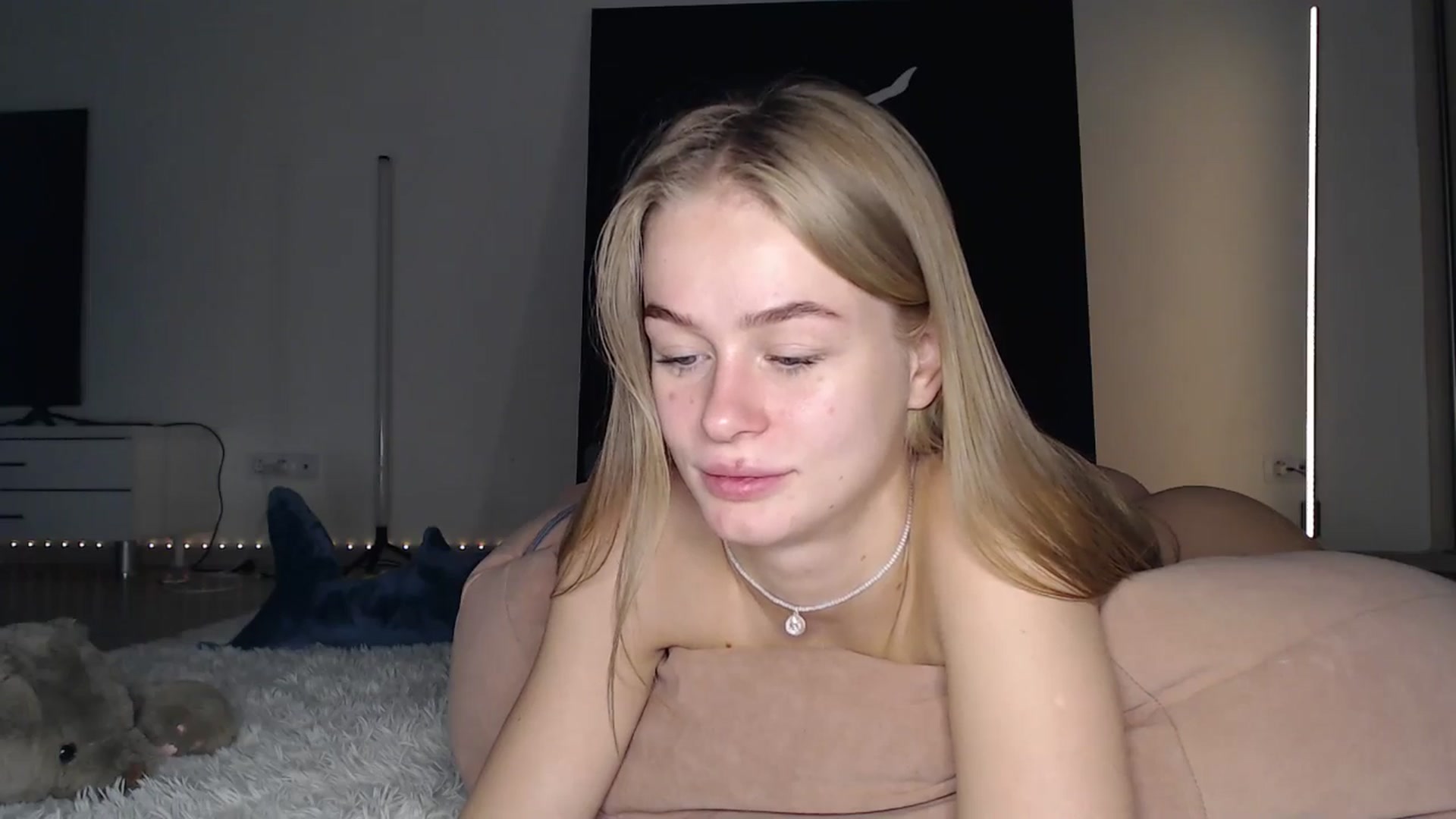 Gallery image thumbnail from Blondino4ka07's myfreecams stream on, 03/20/2025, 17:47 image 11 of 20