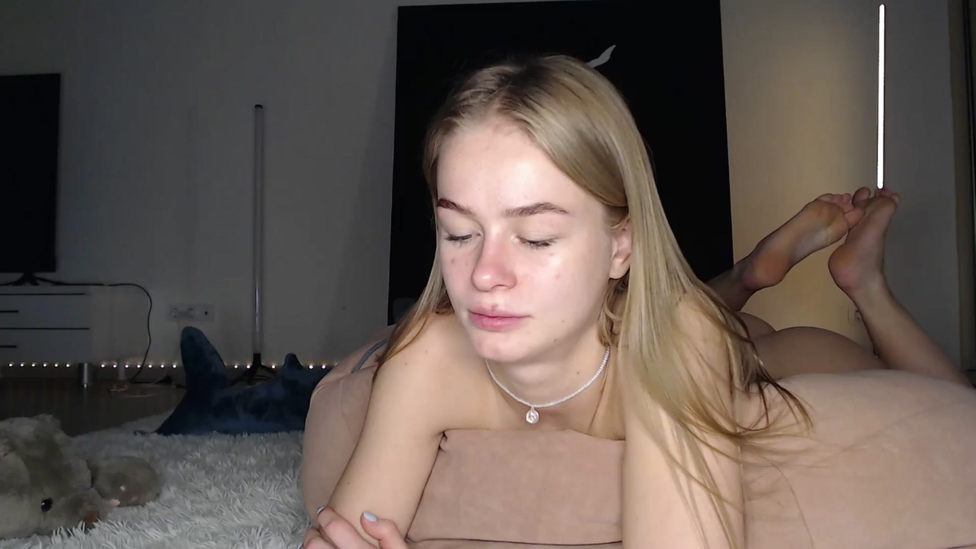 Gallery image thumbnail from Blondino4ka07's myfreecams stream on, 03/20/2025, 17:47 image 6 of 20
