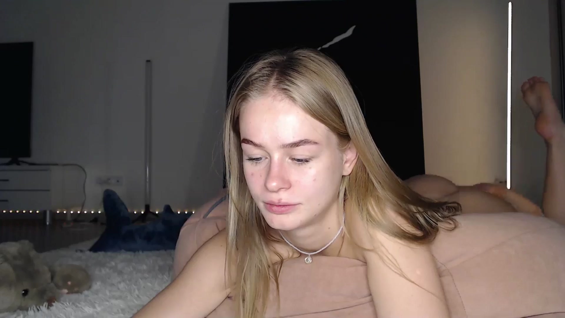 Gallery image thumbnail from Blondino4ka07's myfreecams stream on, 03/20/2025, 17:47 image 19 of 20