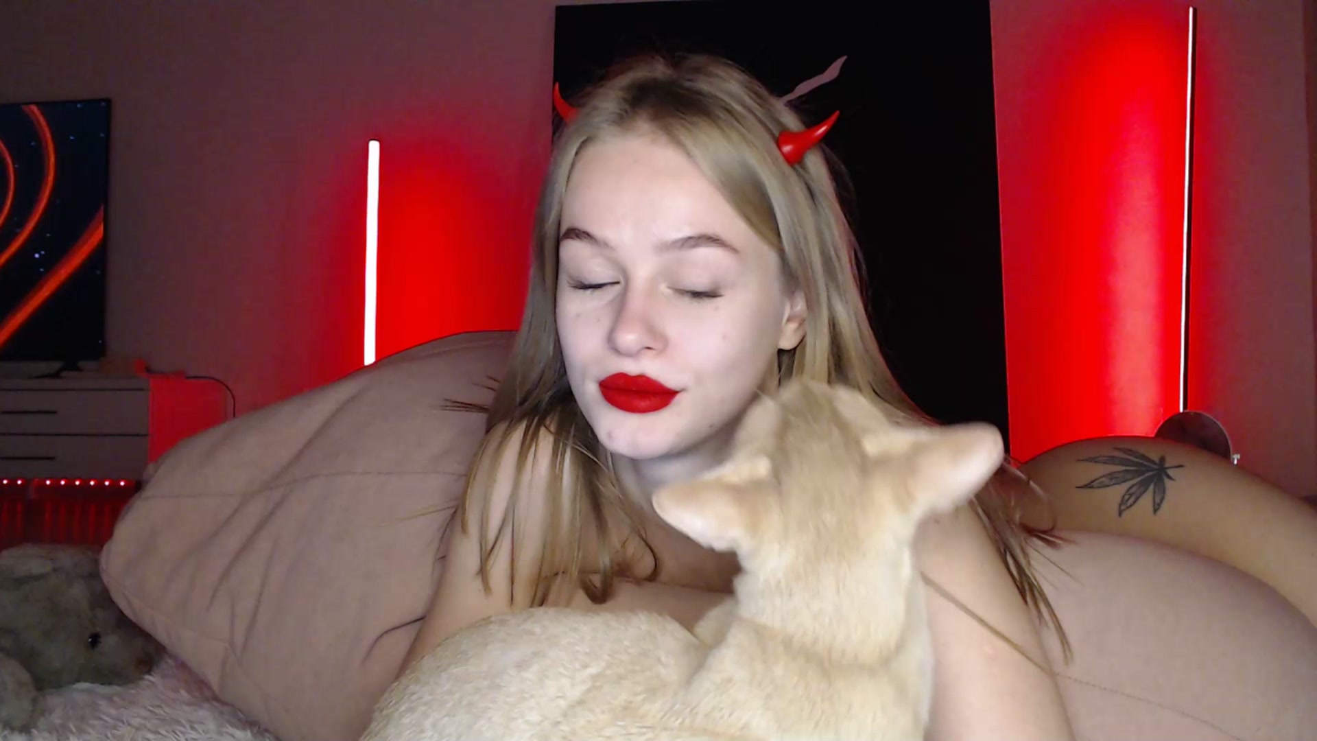 Gallery image thumbnail from Blondino4ka07's myfreecams stream on, 03/21/2025, 16:39 image 1 of 20
