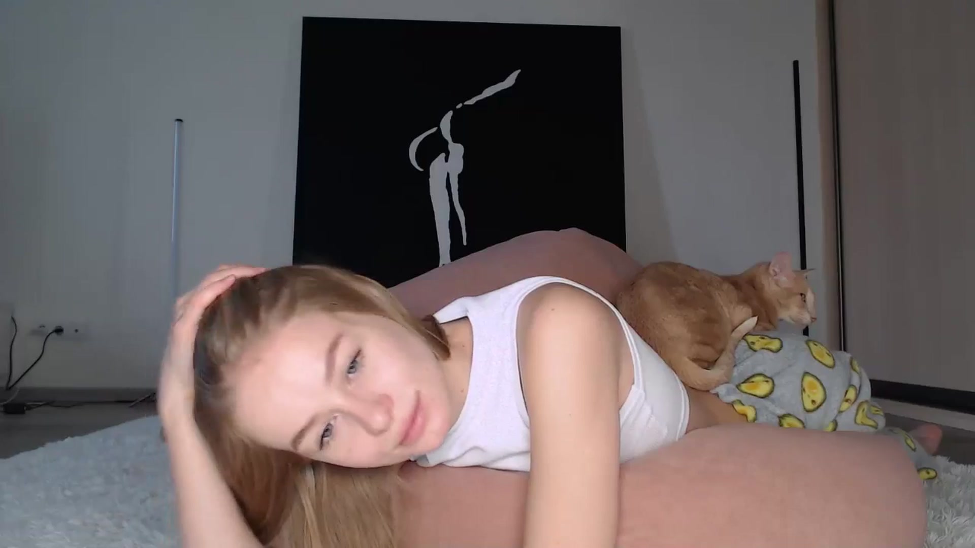 Gallery image thumbnail from Blondino4ka07's myfreecams stream on, 04/04/2025, 06:48 image 19 of 20
