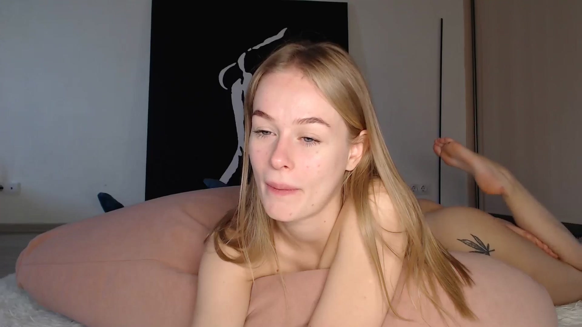Gallery image thumbnail from Blondino4ka07's myfreecams stream on, 04/14/2025, 07:04 image 11 of 20