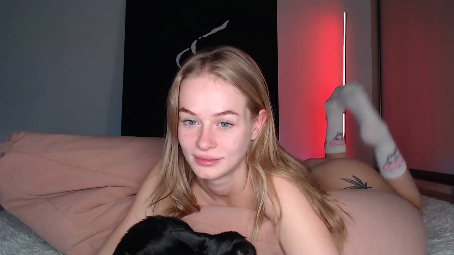 Gallery image thumbnail from Blondino4ka07's myfreecams stream on, 04/14/2025, 16:13 image 6 of 20