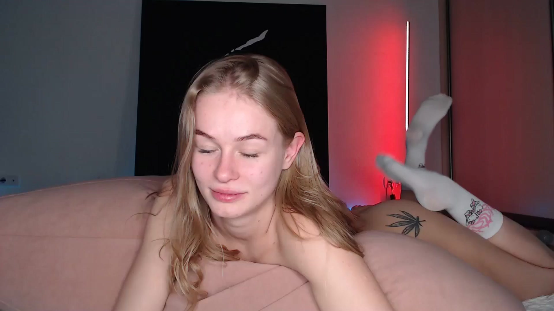 Gallery image thumbnail from Blondino4ka07's myfreecams stream on, 04/14/2025, 16:13 image 12 of 20