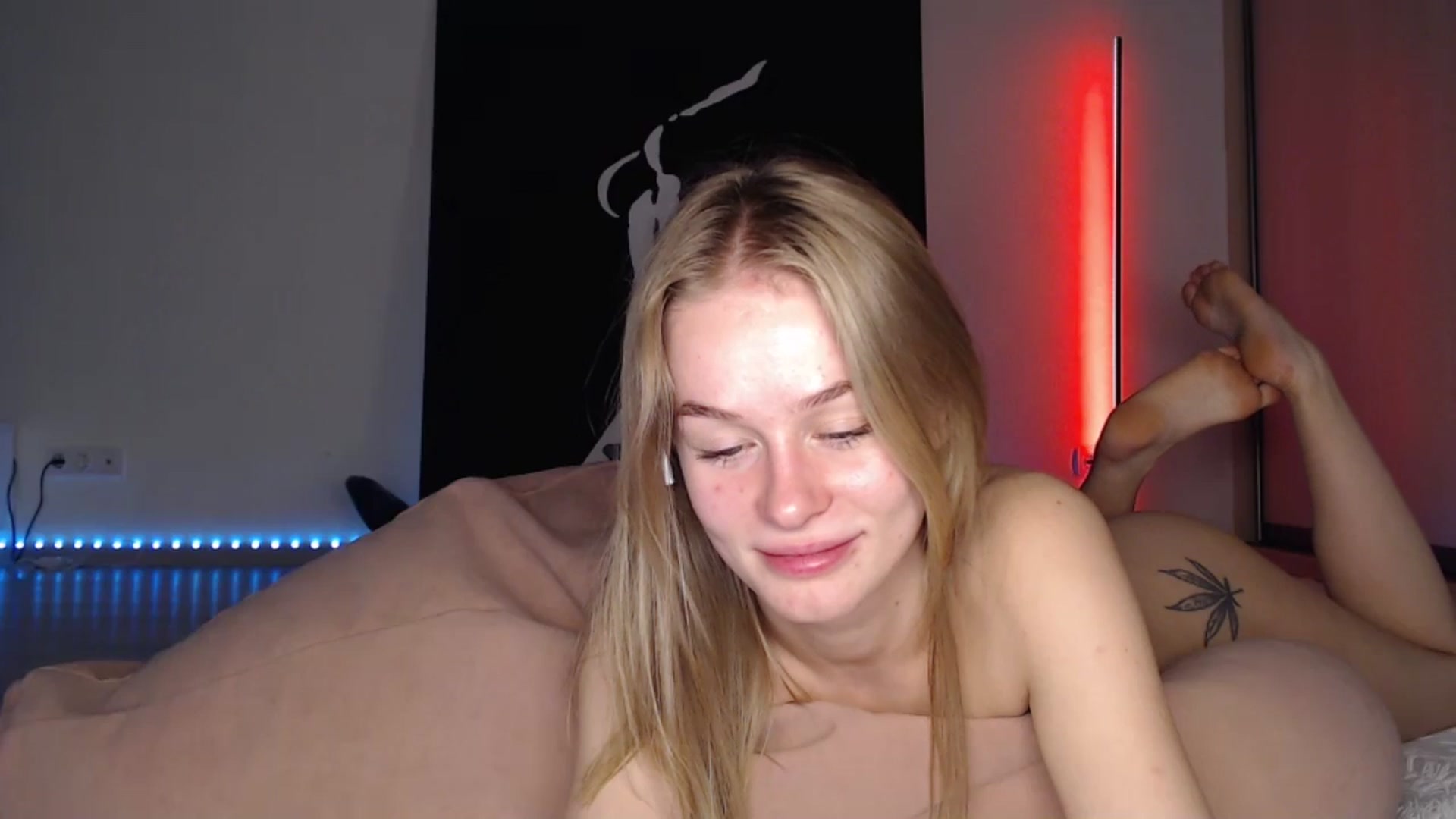 Gallery image thumbnail from Blondino4ka07's myfreecams stream on, 04/20/2025, 17:08 image 7 of 20