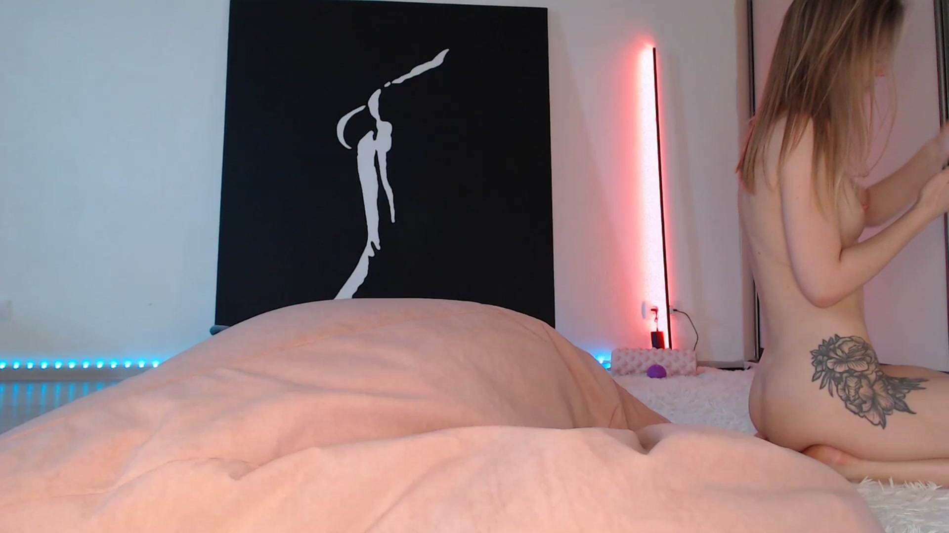 Gallery image thumbnail from Blondino4ka07's myfreecams stream on, 04/25/2025, 07:01 image 18 of 20