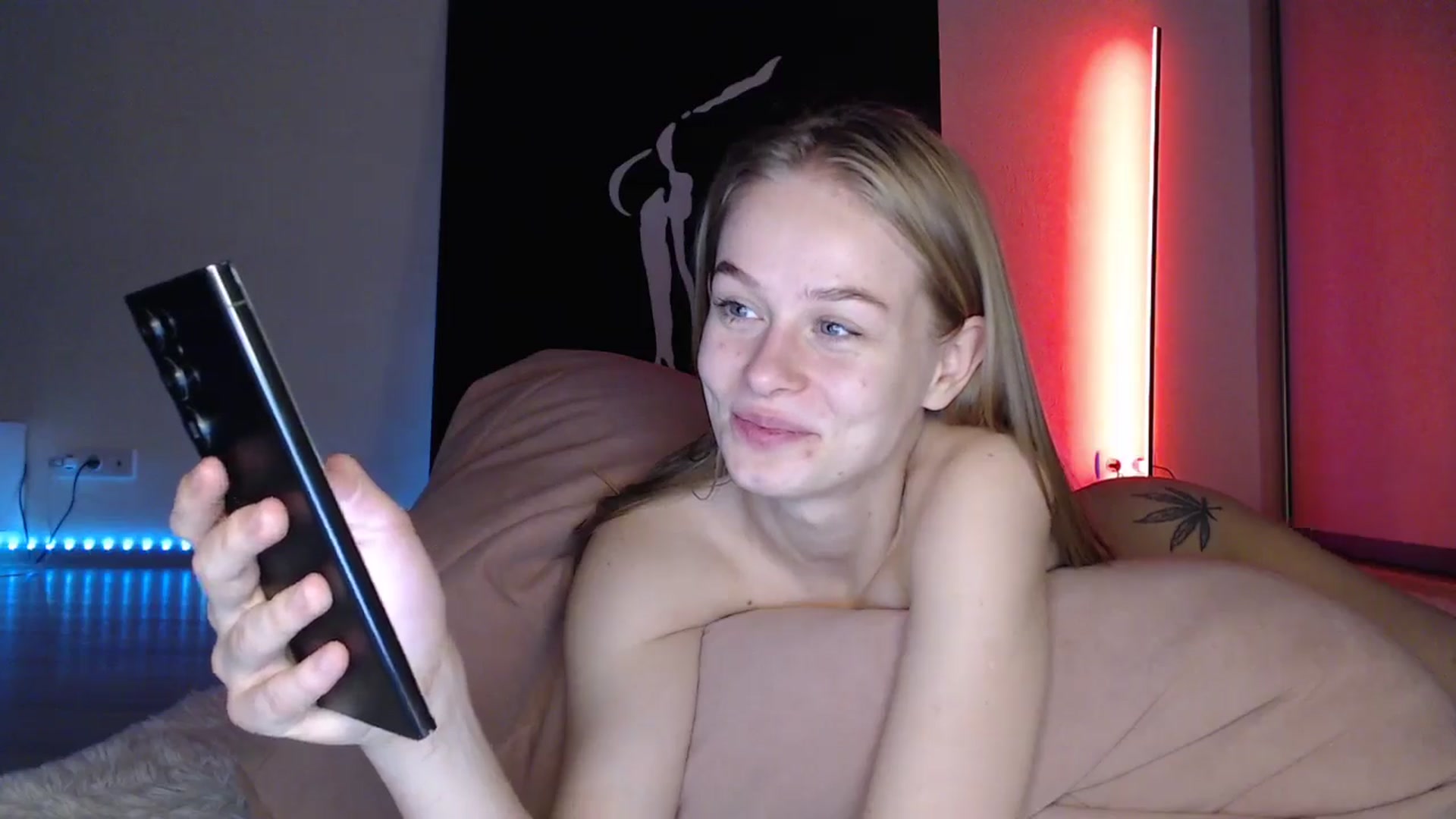 Gallery image thumbnail from Blondino4ka07's myfreecams stream on, 04/25/2025, 17:54 image 6 of 20