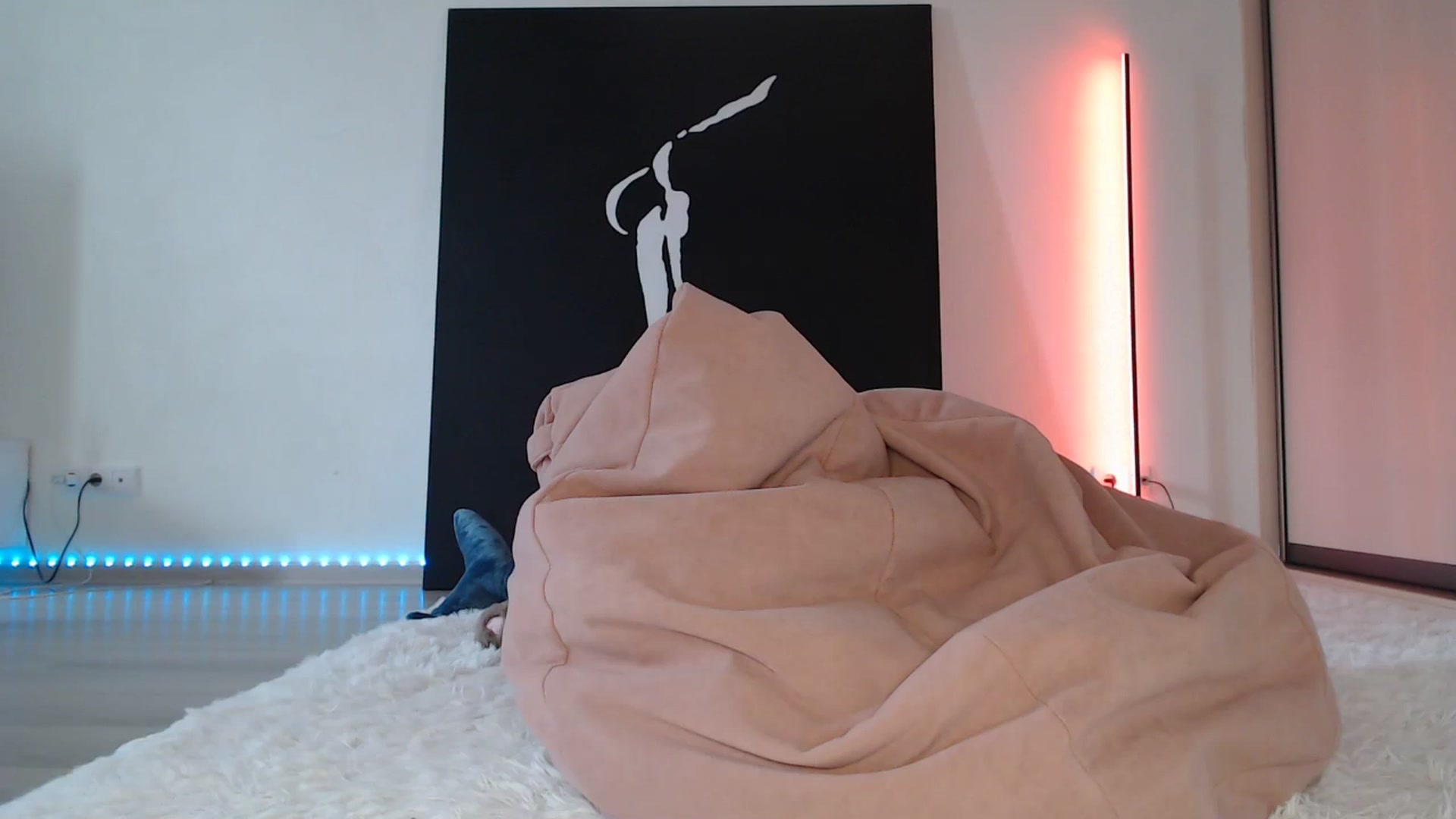 Gallery image thumbnail from Blondino4ka07's myfreecams stream on, 04/27/2025, 08:57 image 16 of 20