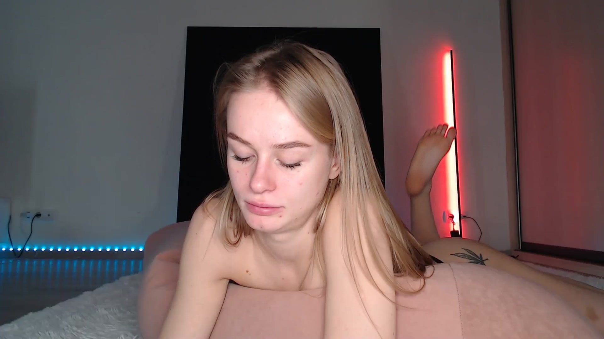 Gallery image thumbnail from Blondino4ka07's myfreecams stream on, 04/29/2025, 07:17 image 19 of 20