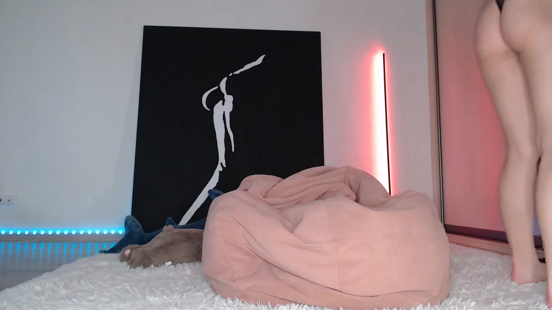 Gallery image thumbnail from Blondino4ka07's myfreecams stream on, 04/29/2025, 08:03 image 17 of 20