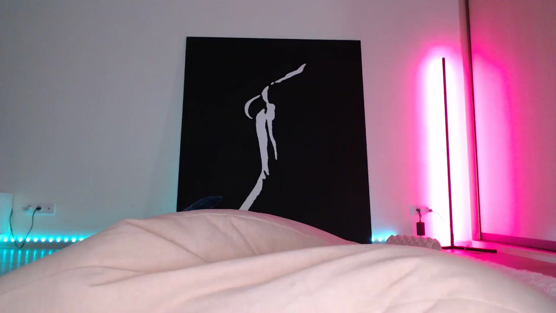 Gallery image thumbnail from Blondino4ka07's myfreecams stream on, 05/03/2025, 16:46 image 14 of 20