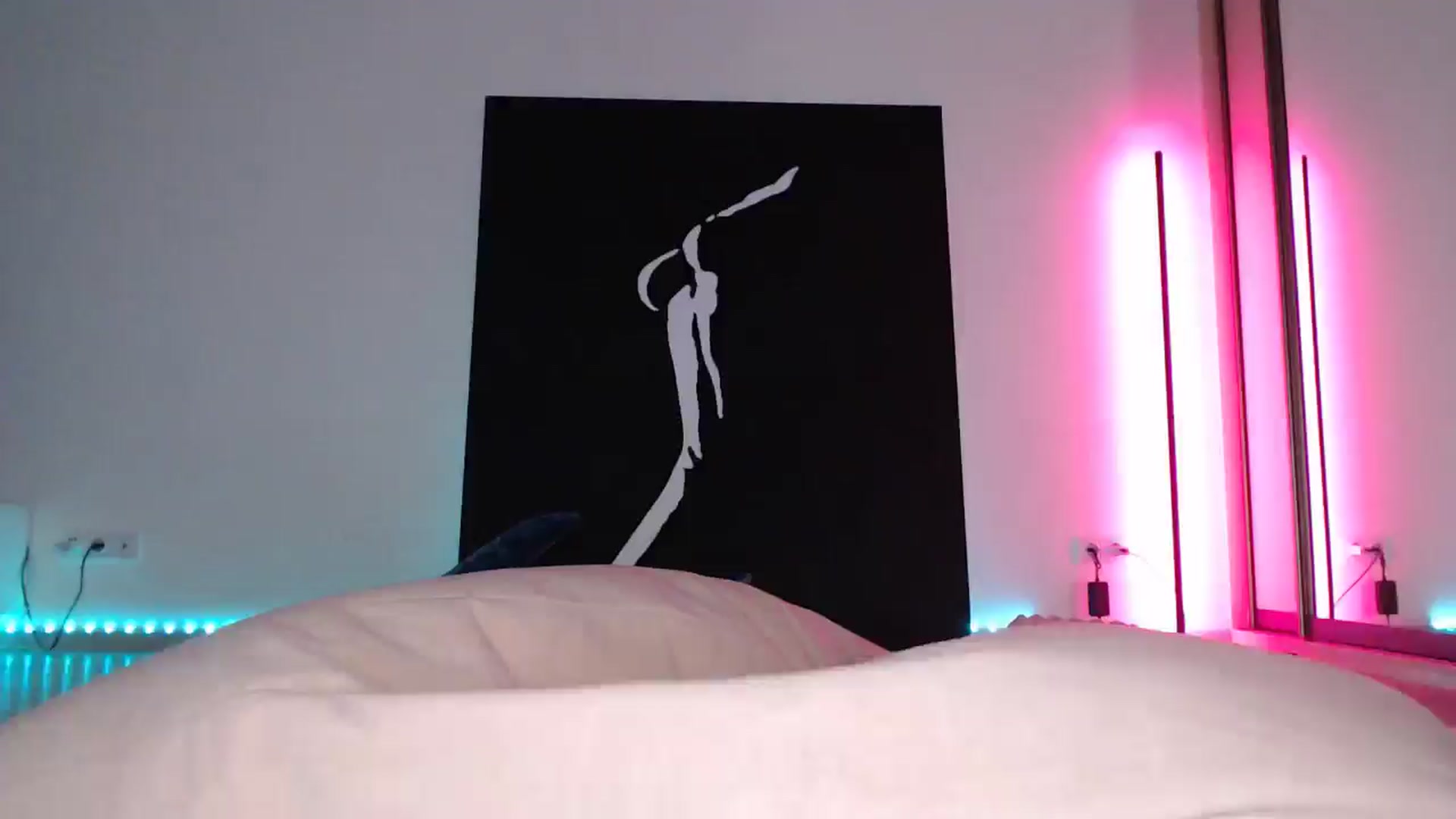 Gallery image thumbnail from Blondino4ka07's myfreecams stream on, 05/03/2025, 16:46 image 20 of 20