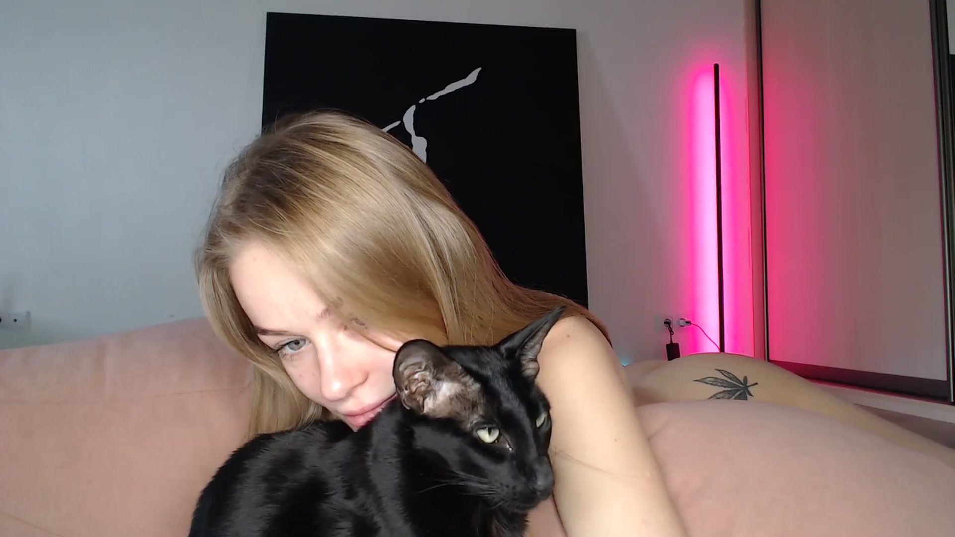Gallery image thumbnail from Blondino4ka07's myfreecams stream on, 05/04/2025, 06:21 image 19 of 20
