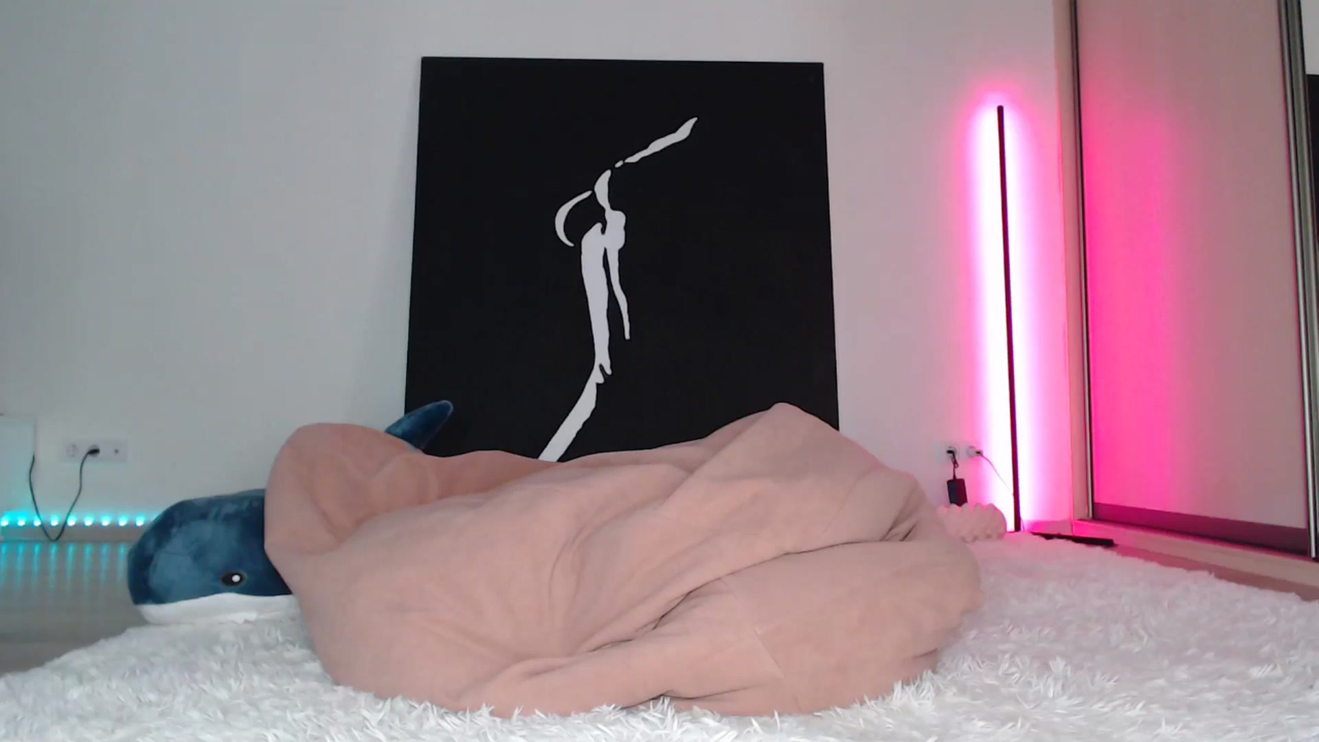 Gallery image thumbnail from Blondino4ka07's myfreecams stream on, 05/09/2025, 09:20 image 9 of 20