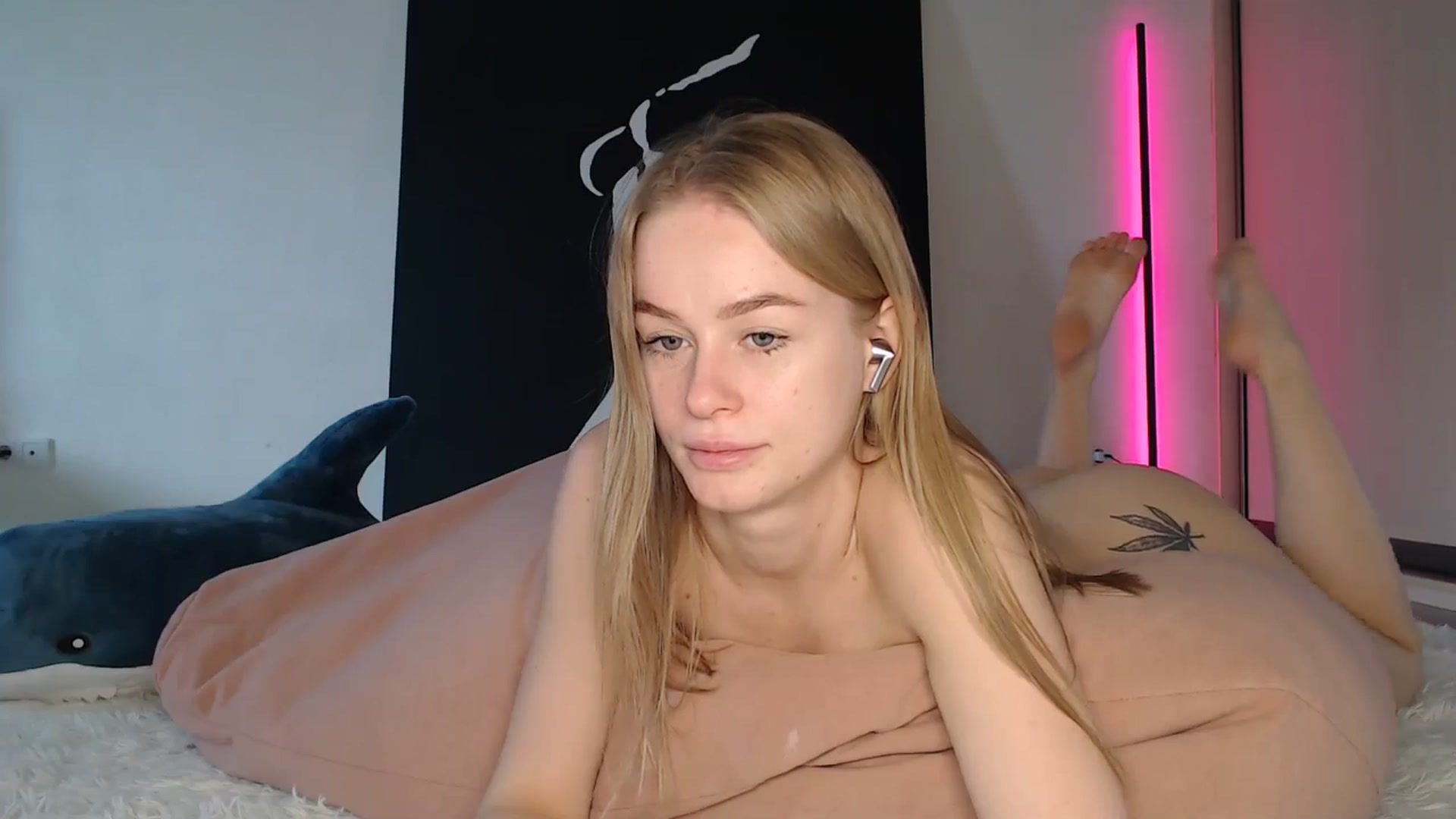 Gallery image thumbnail from Blondino4ka07's myfreecams stream on, 05/11/2025, 06:51 image 5 of 20