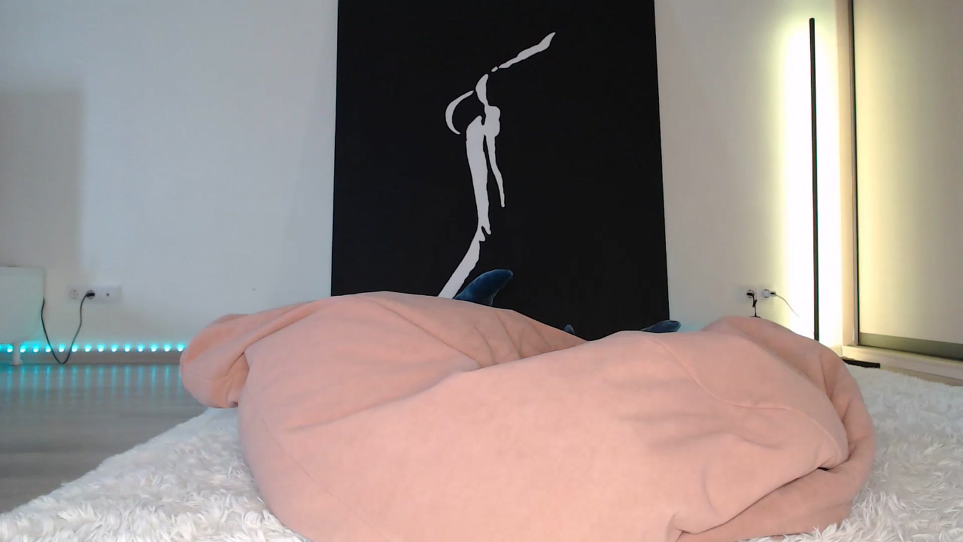 Gallery image thumbnail from Blondino4ka07's myfreecams stream on, 05/13/2025, 06:28 image 4 of 20
