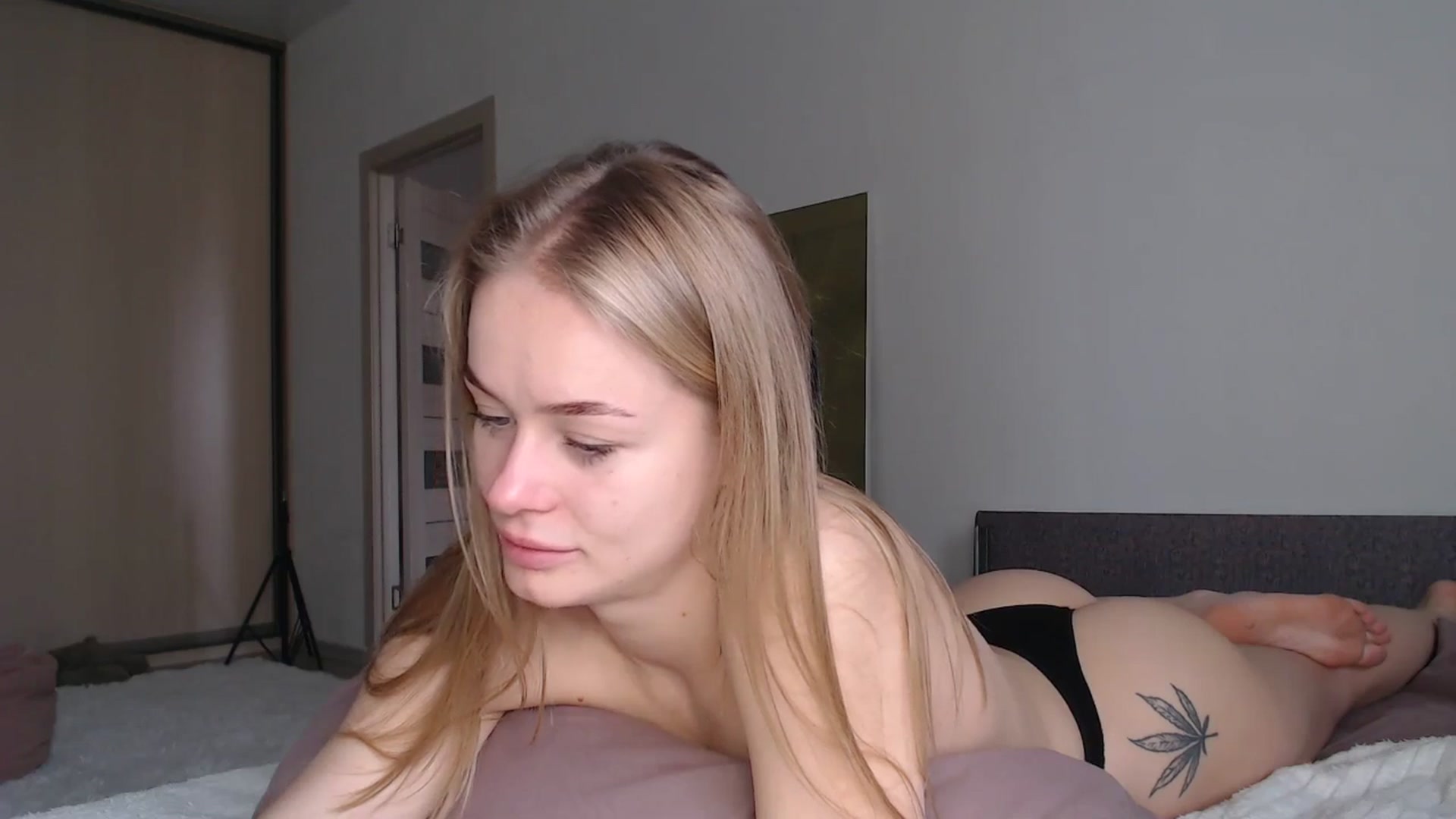Gallery image thumbnail from Blondino4ka07's myfreecams stream on, 05/17/2025, 07:45 image 2 of 20