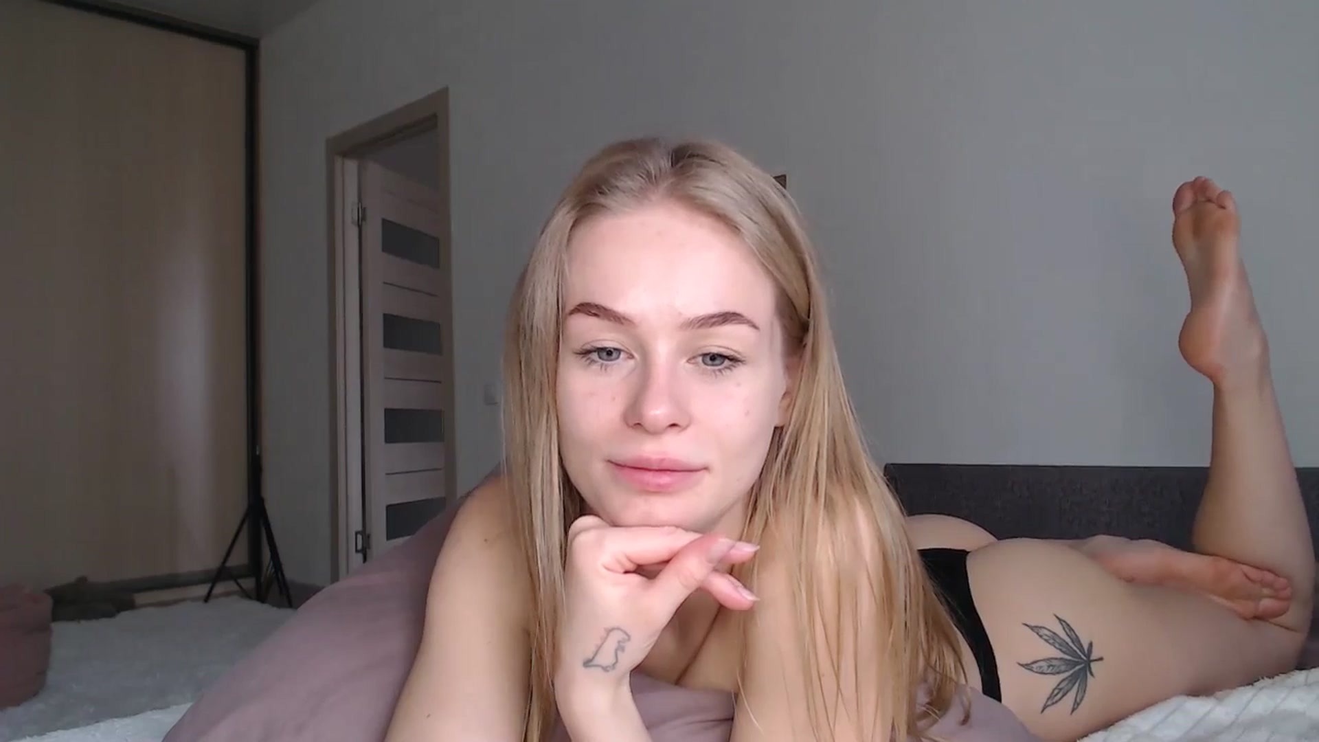 Gallery image thumbnail from Blondino4ka07's myfreecams stream on, 05/17/2025, 07:45 image 7 of 20