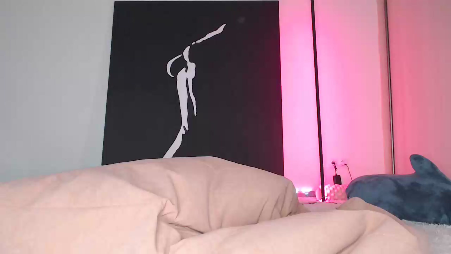 Gallery image thumbnail from Blondino4ka07's myfreecams stream on, 06/04/2025, 08:30 image 12 of 20