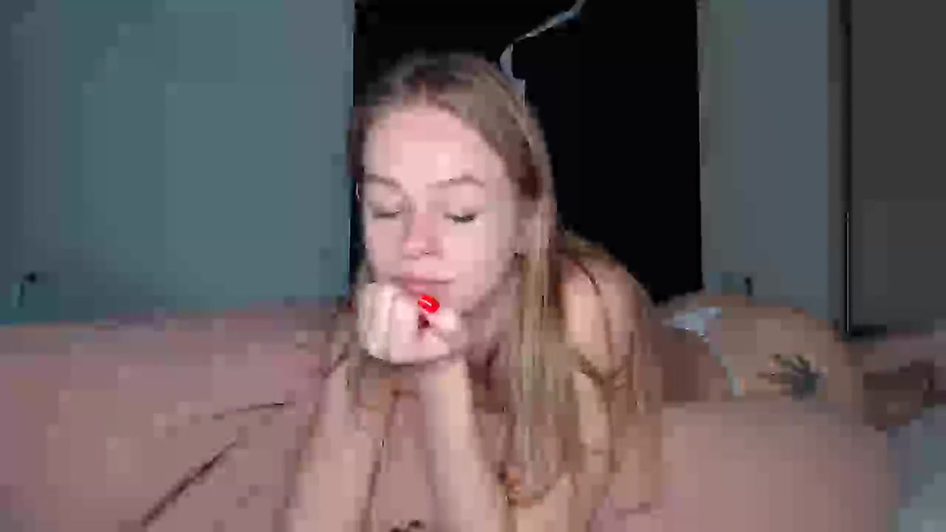 Gallery image thumbnail from Blondino4ka07's myfreecams stream on, 07/04/2025, 07:42 image 4 of 20