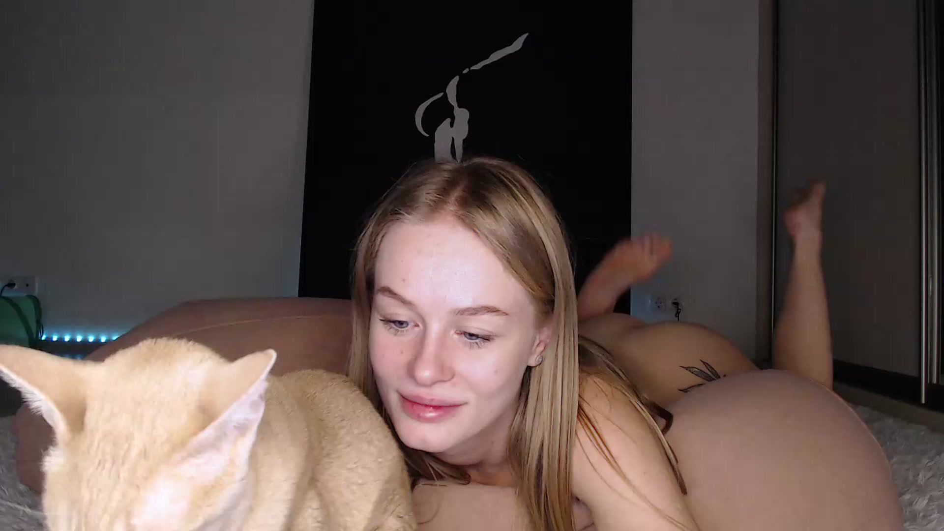 Gallery image thumbnail from Blondino4ka07's myfreecams stream on, 07/07/2025, 18:17 image 6 of 20