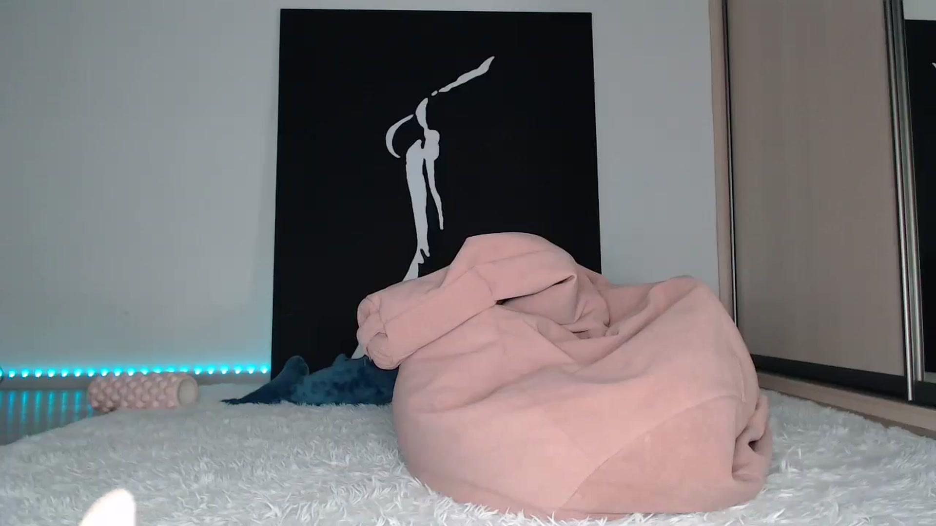 Gallery image thumbnail from Blondino4ka07's myfreecams stream on, 07/11/2025, 18:25 image 16 of 20