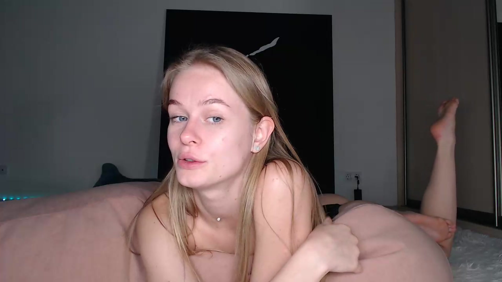 Gallery image thumbnail from Blondino4ka07's myfreecams stream on, 07/16/2025, 18:36 image 9 of 20