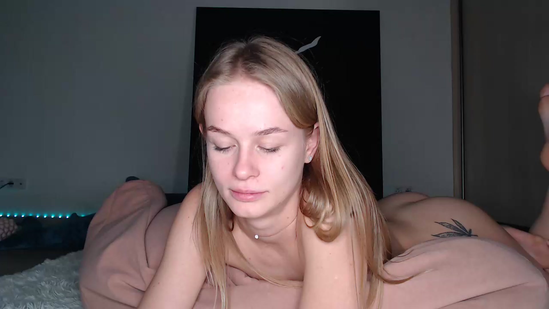 Gallery image thumbnail from Blondino4ka07's myfreecams stream on, 07/16/2025, 19:32 image 17 of 20
