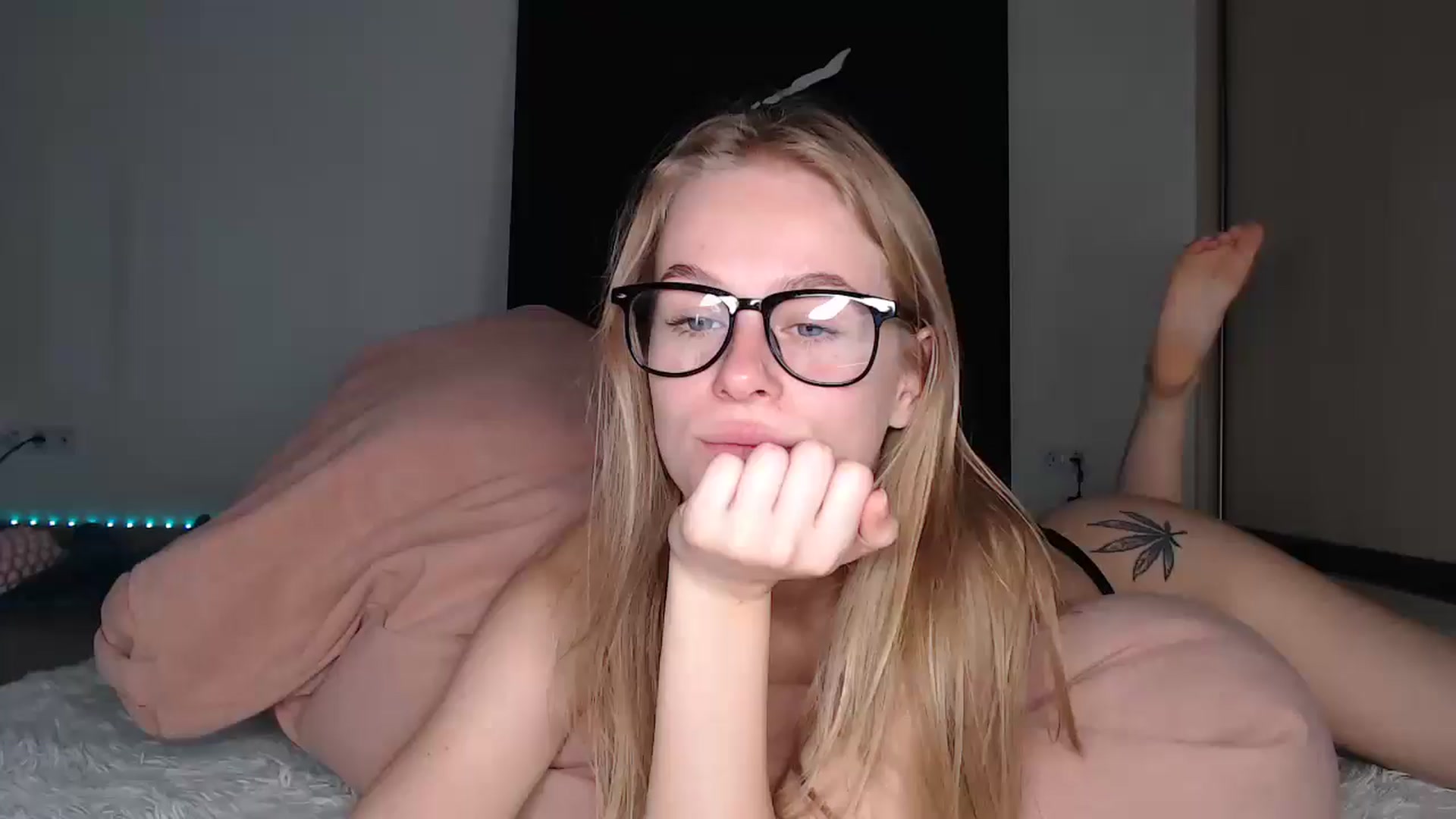 Gallery image thumbnail from Blondino4ka07's myfreecams stream on, 07/17/2025, 06:58 image 19 of 20