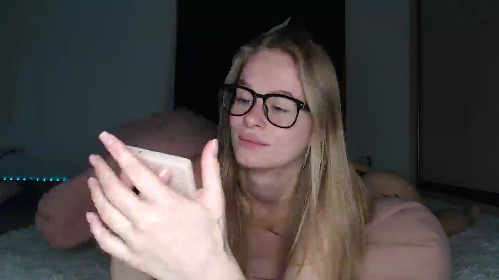 Gallery image thumbnail from Blondino4ka07's myfreecams stream on, 07/17/2025, 06:58 image 6 of 20
