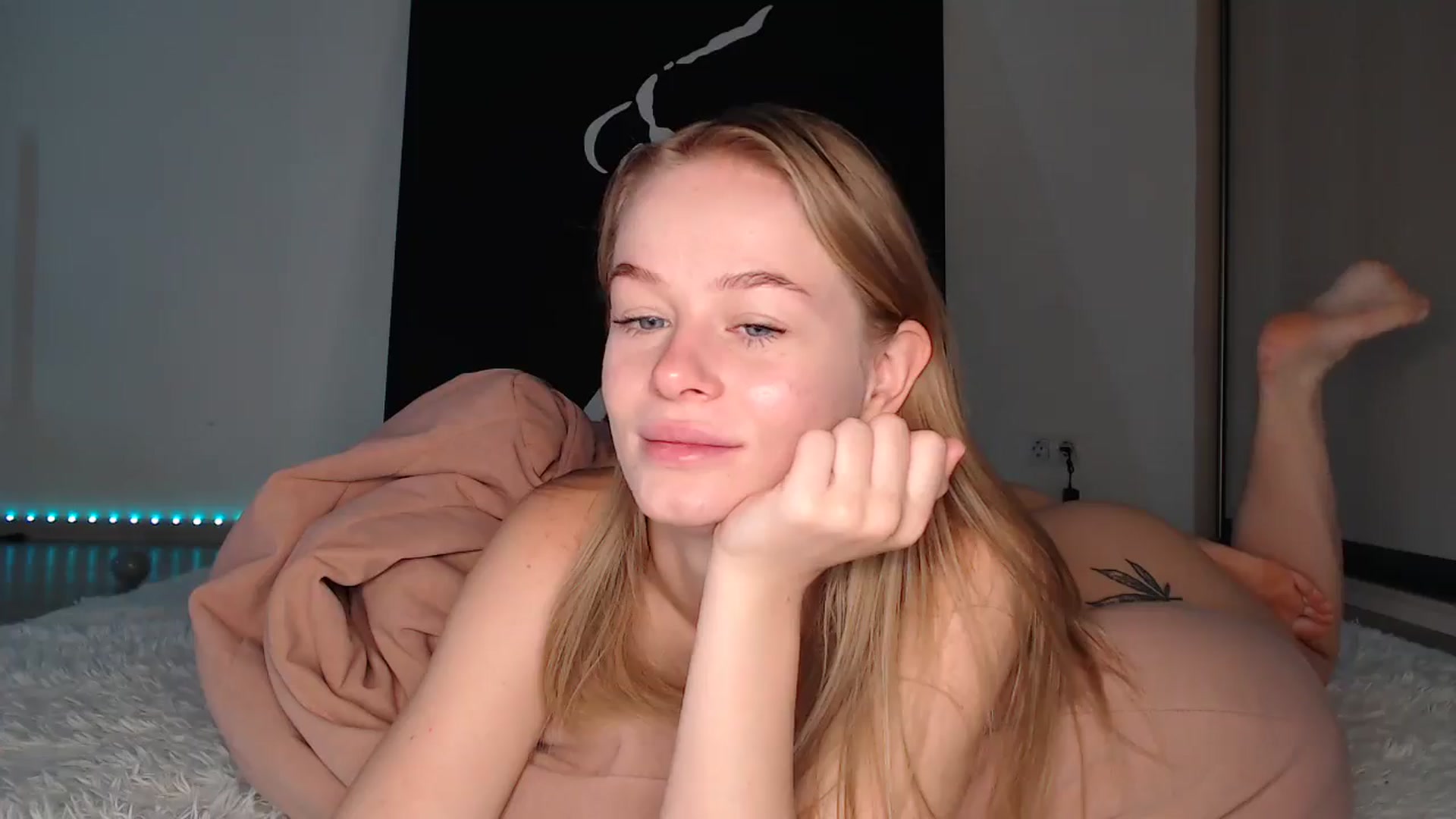 Gallery image thumbnail from Blondino4ka07's myfreecams stream on, 07/23/2025, 06:42 image 6 of 20