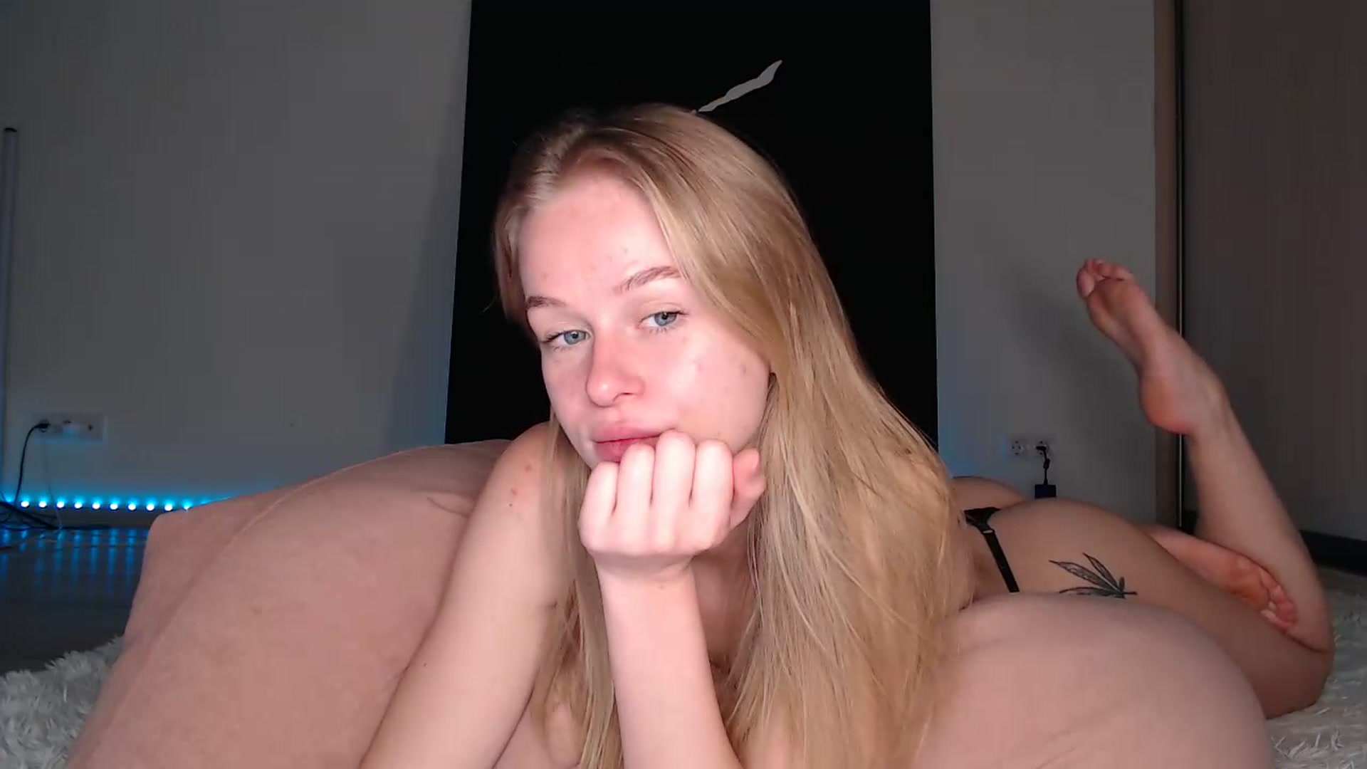 Gallery image thumbnail from Blondino4ka07's myfreecams stream on, 07/27/2025, 17:35 image 13 of 20
