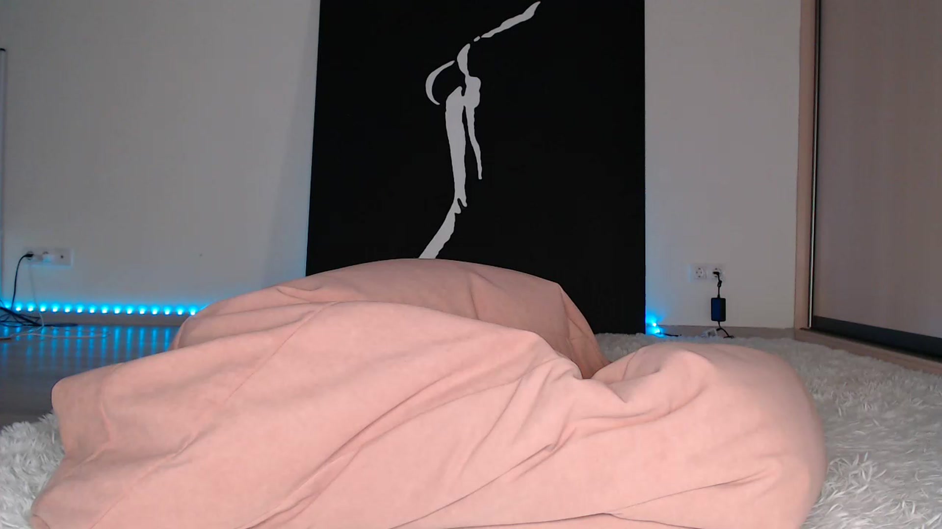 Gallery image thumbnail from Blondino4ka07's myfreecams stream on, 07/27/2025, 17:35 image 1 of 20