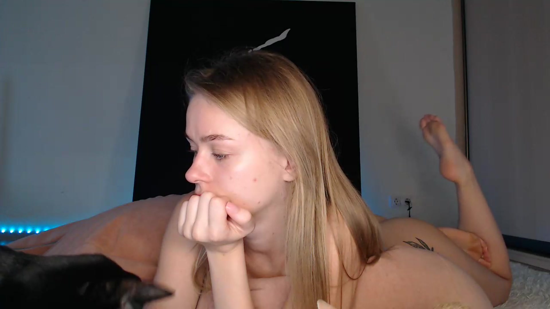 Gallery image thumbnail from Blondino4ka07's myfreecams stream on, 08/01/2025, 14:16 image 14 of 20
