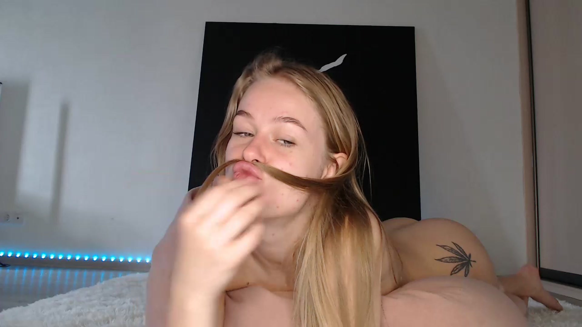 Gallery image thumbnail from Blondino4ka07's myfreecams stream on, 08/05/2025, 07:38 image 16 of 20